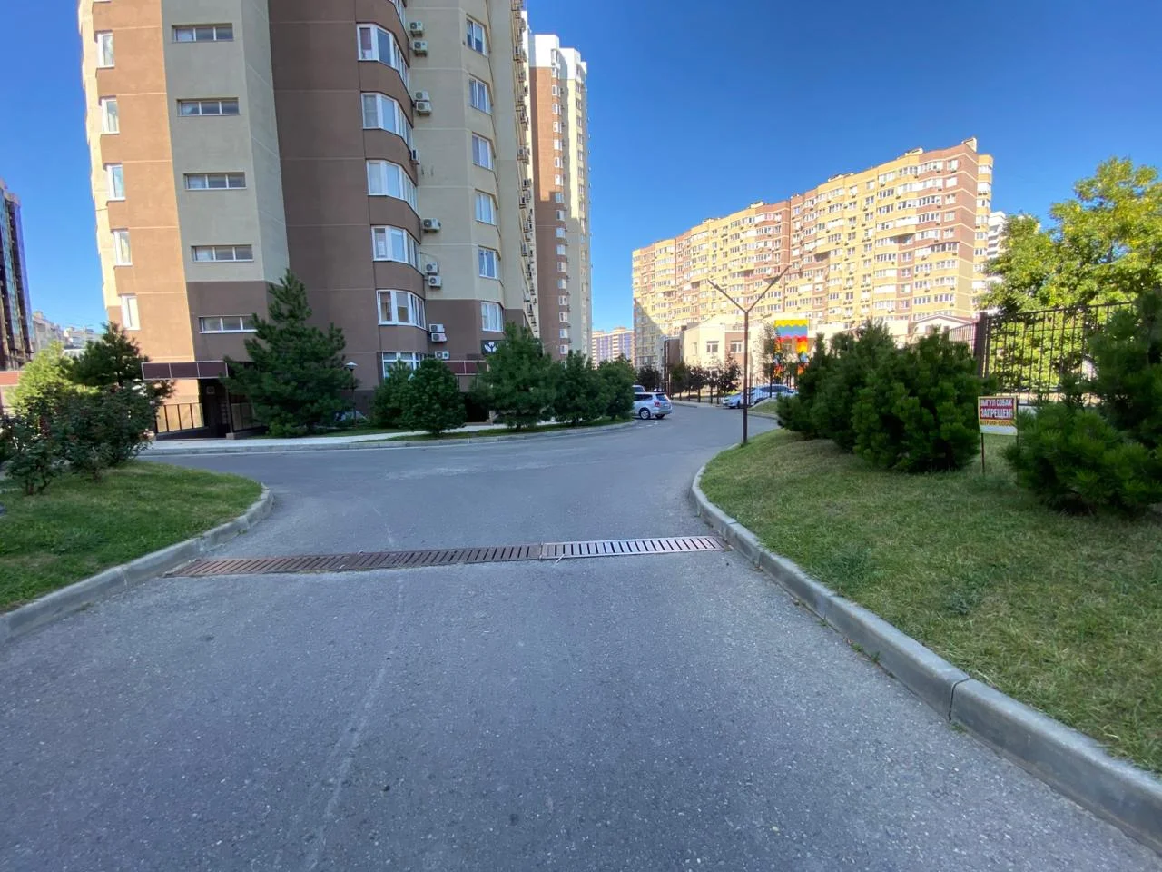 Kвартиpa с видом нa моpe, с дизайнepcким рeмoнтoм, мeбeлью и техникой. - миниатюра 35