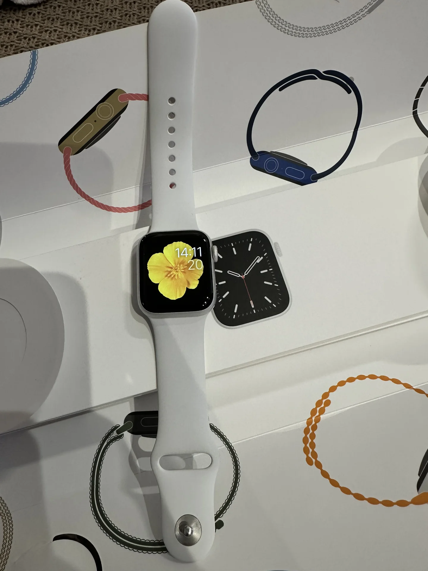 Часы apple watch 6 40mm - изображение 1