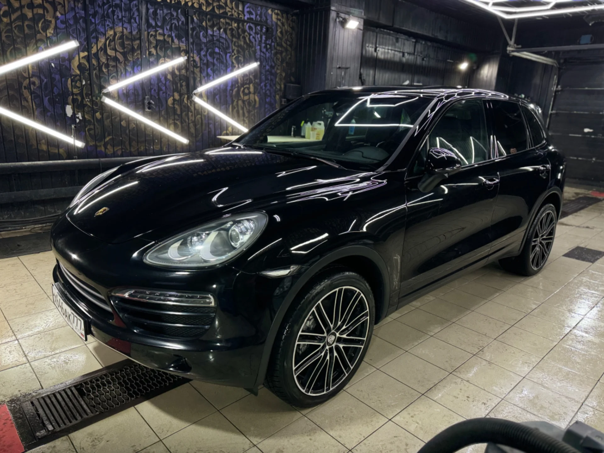 Porsche Cayenne (958) 3.6 - миниатюра 2