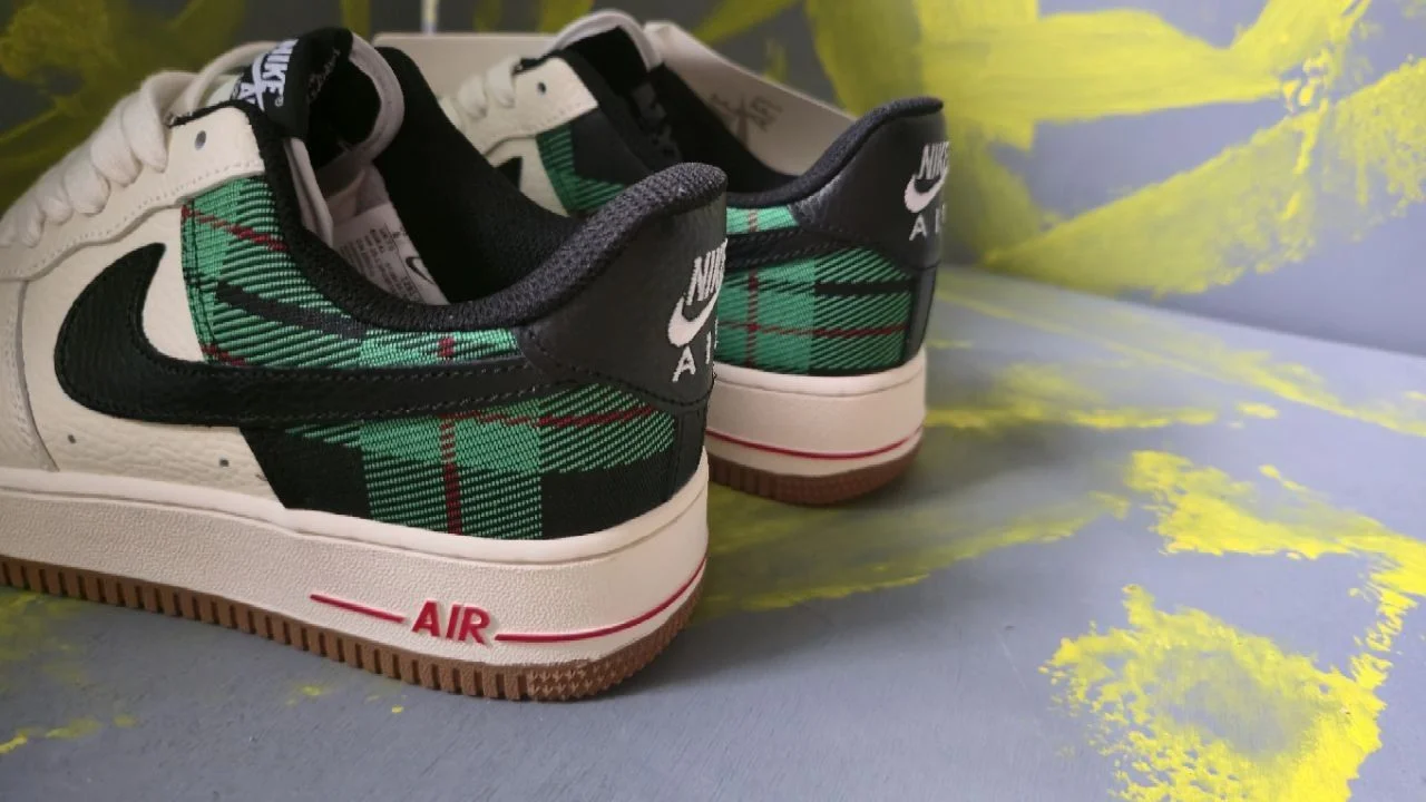 Кроссовки Nike air force 1 - миниатюра 3