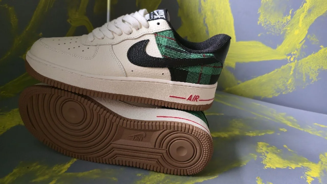 Кроссовки Nike air force 1 - миниатюра 4