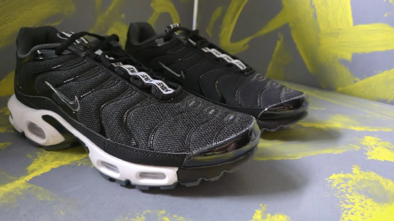 Air Max Plus чёрные - миниатюра 2