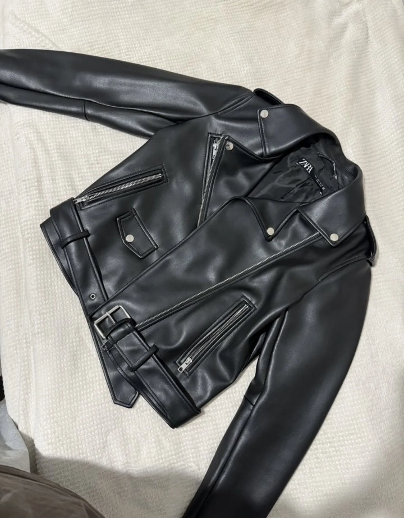 Кожанка Zara - миниатюра 2