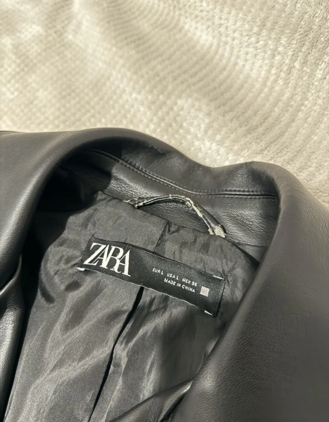 Кожанка Zara - миниатюра 3