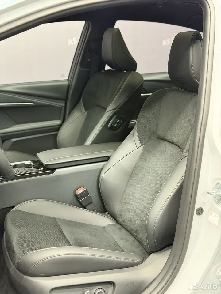 Toyota Camry 2.0 CVT - миниатюра 8