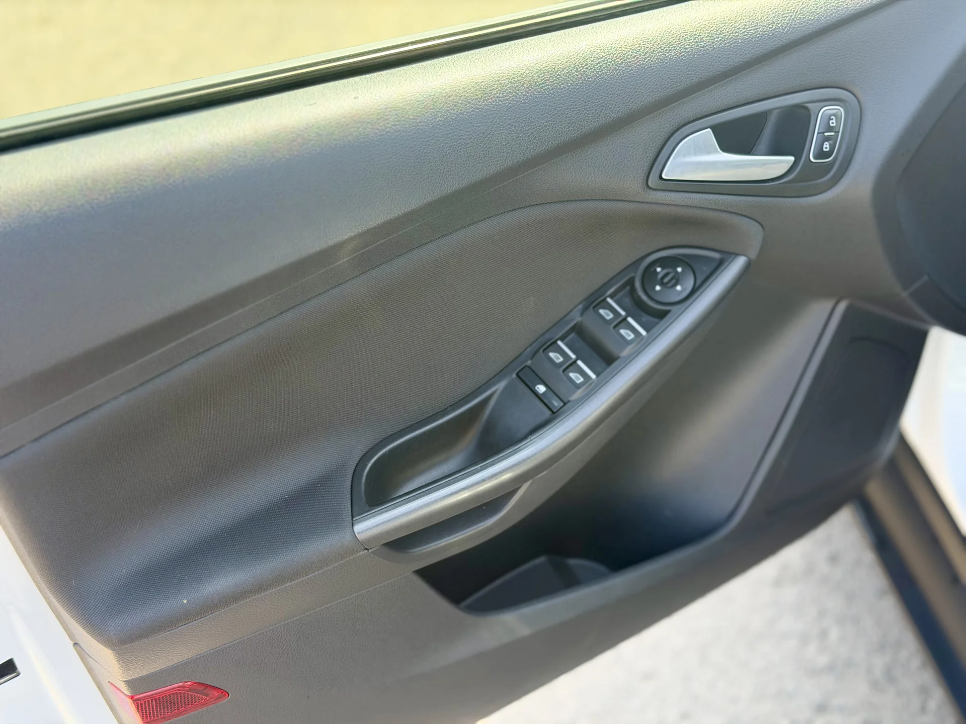 Ford Focus 3 рестайлинг - миниатюра 10