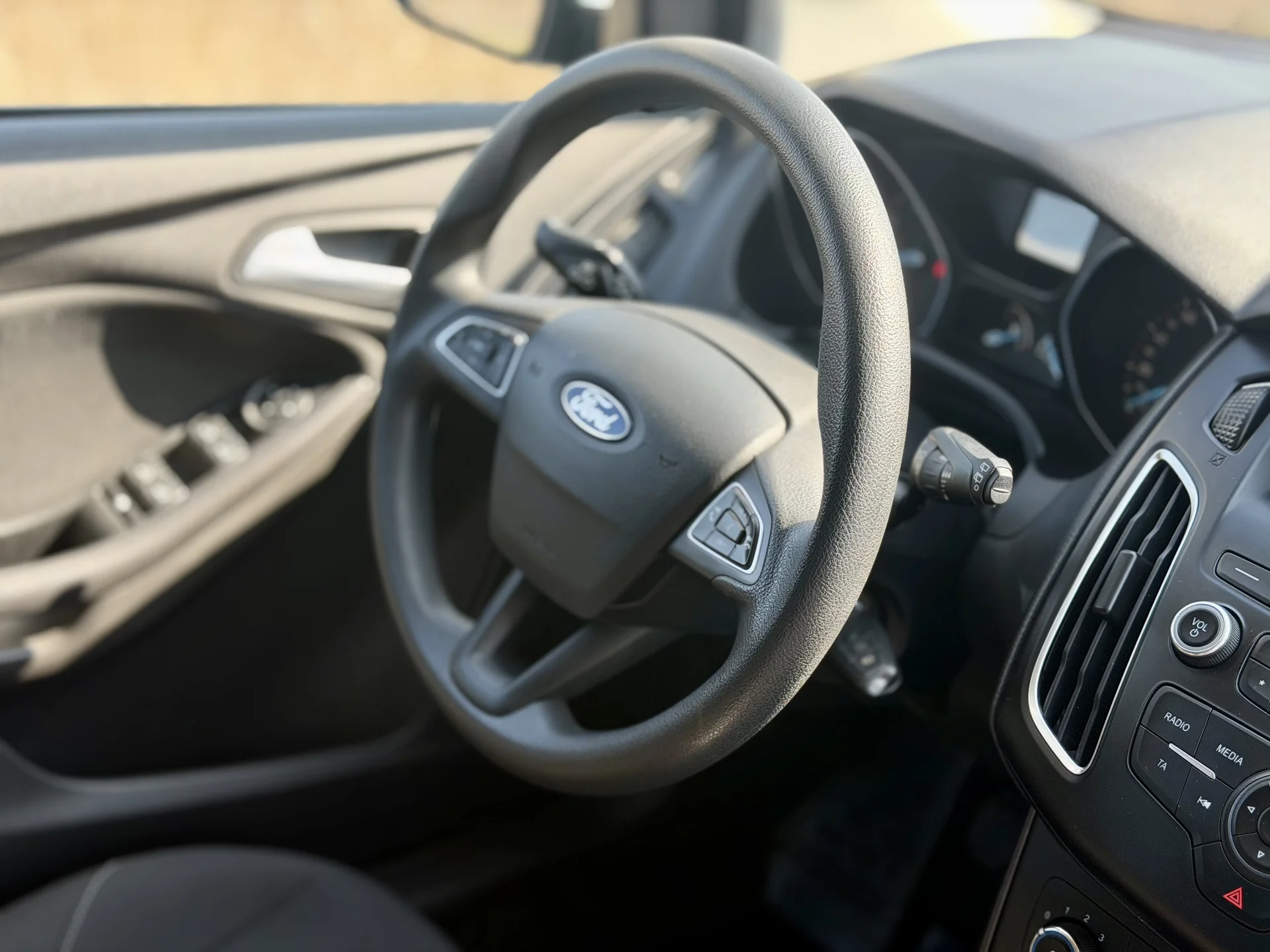 Ford Focus 3 рестайлинг - миниатюра 16