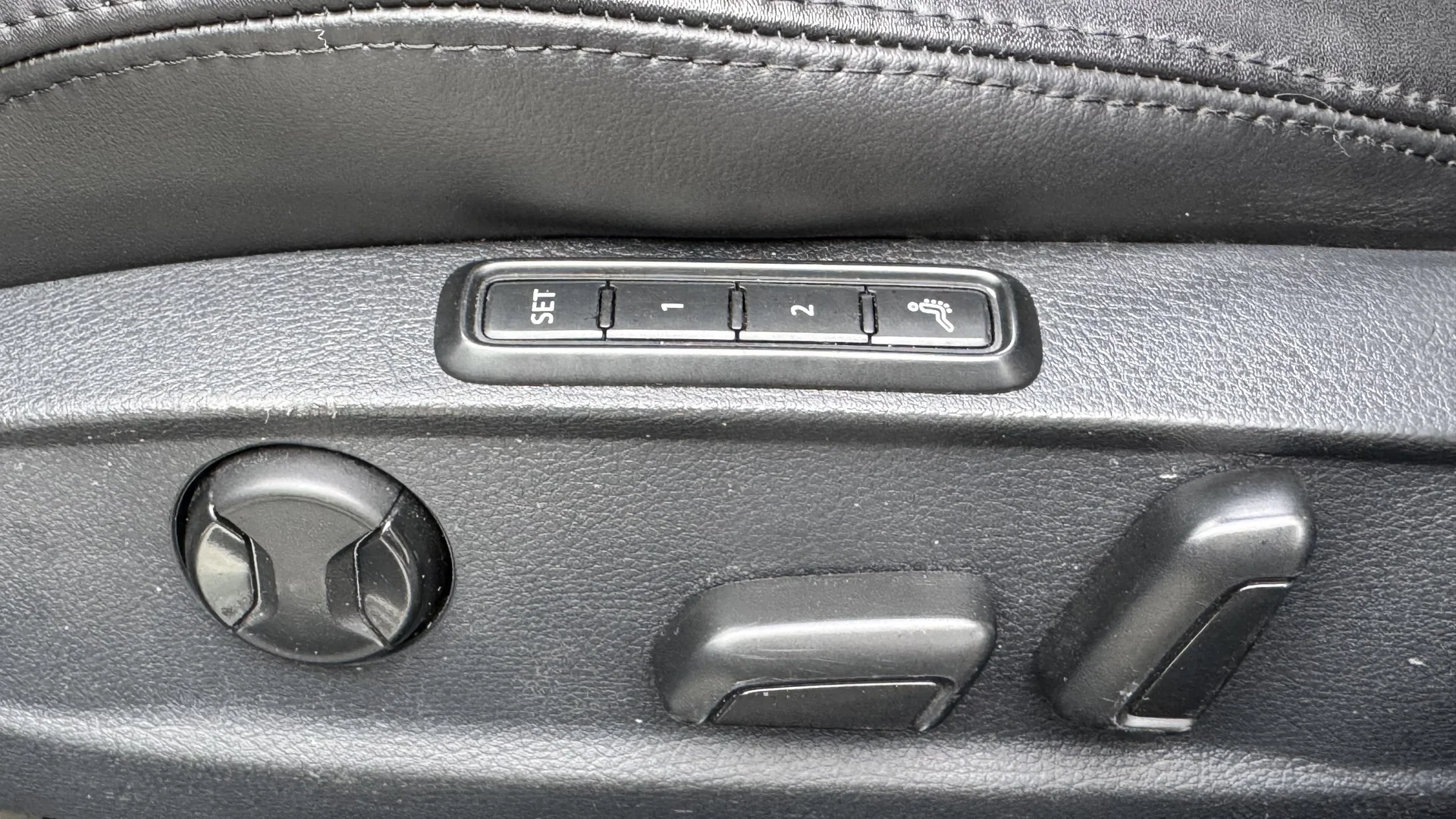Volkswagen Passat Rline 1.8 - миниатюра 26
