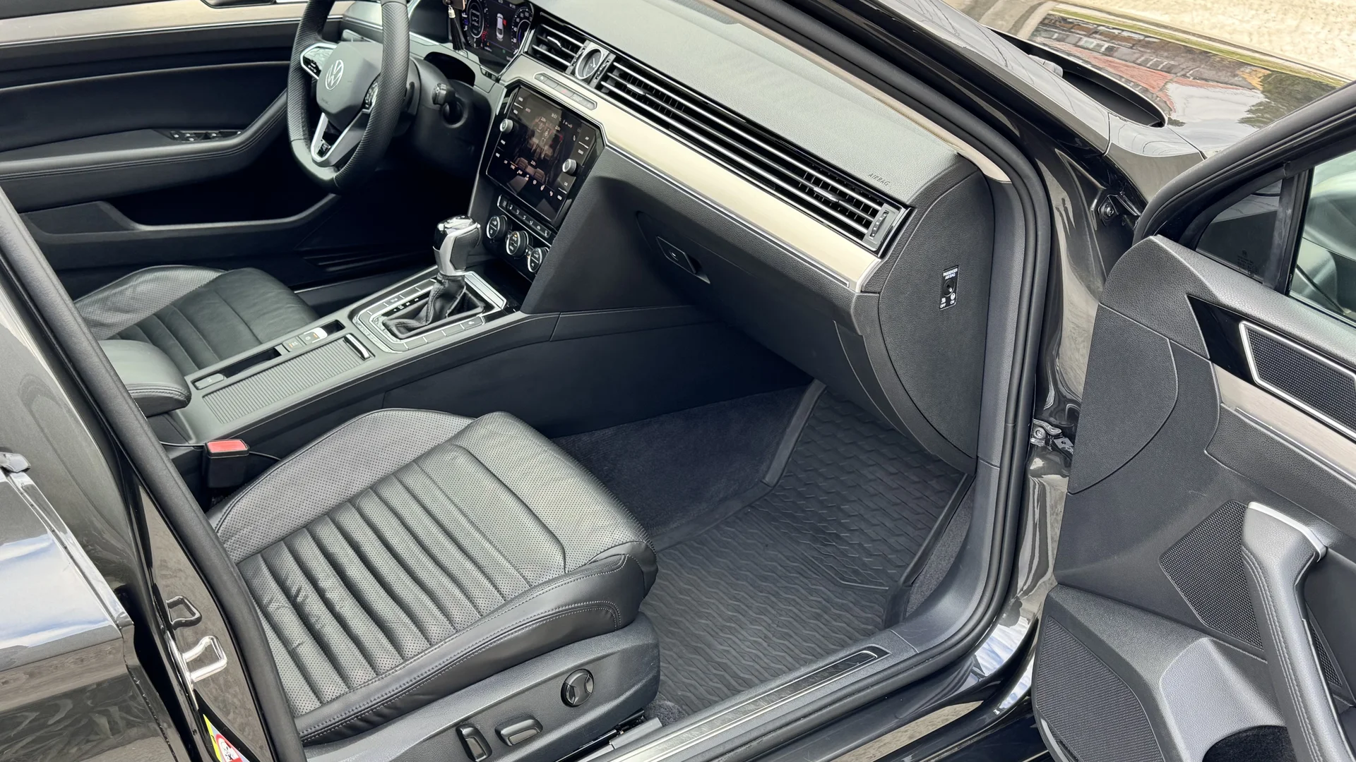 Volkswagen Passat Rline 1.8 - миниатюра 30