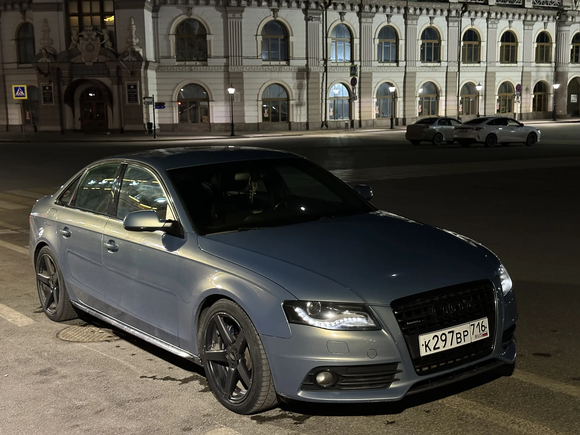 Audi A4 - изображение 1