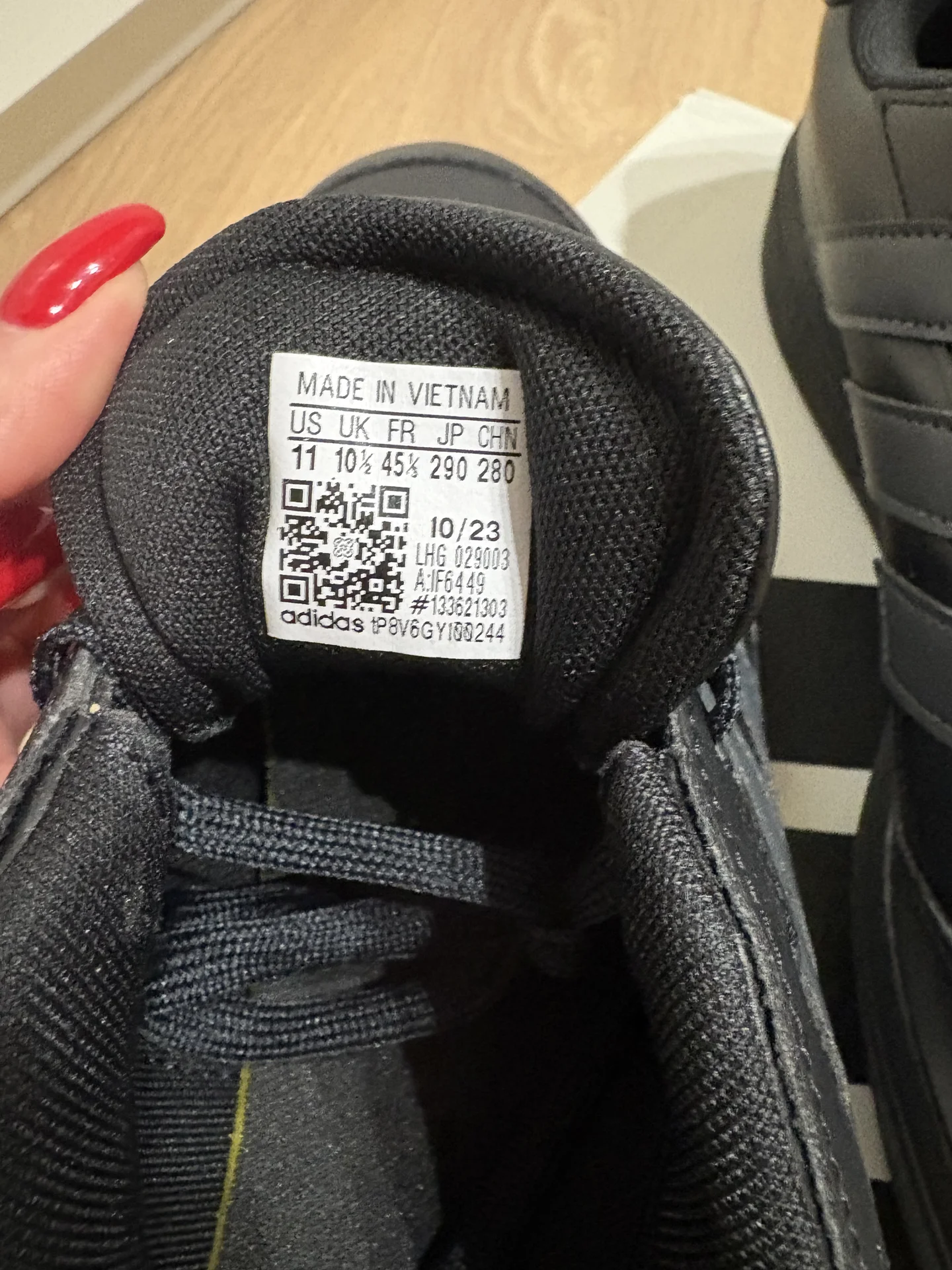 Adidas мужские кроссовки - миниатюра 2