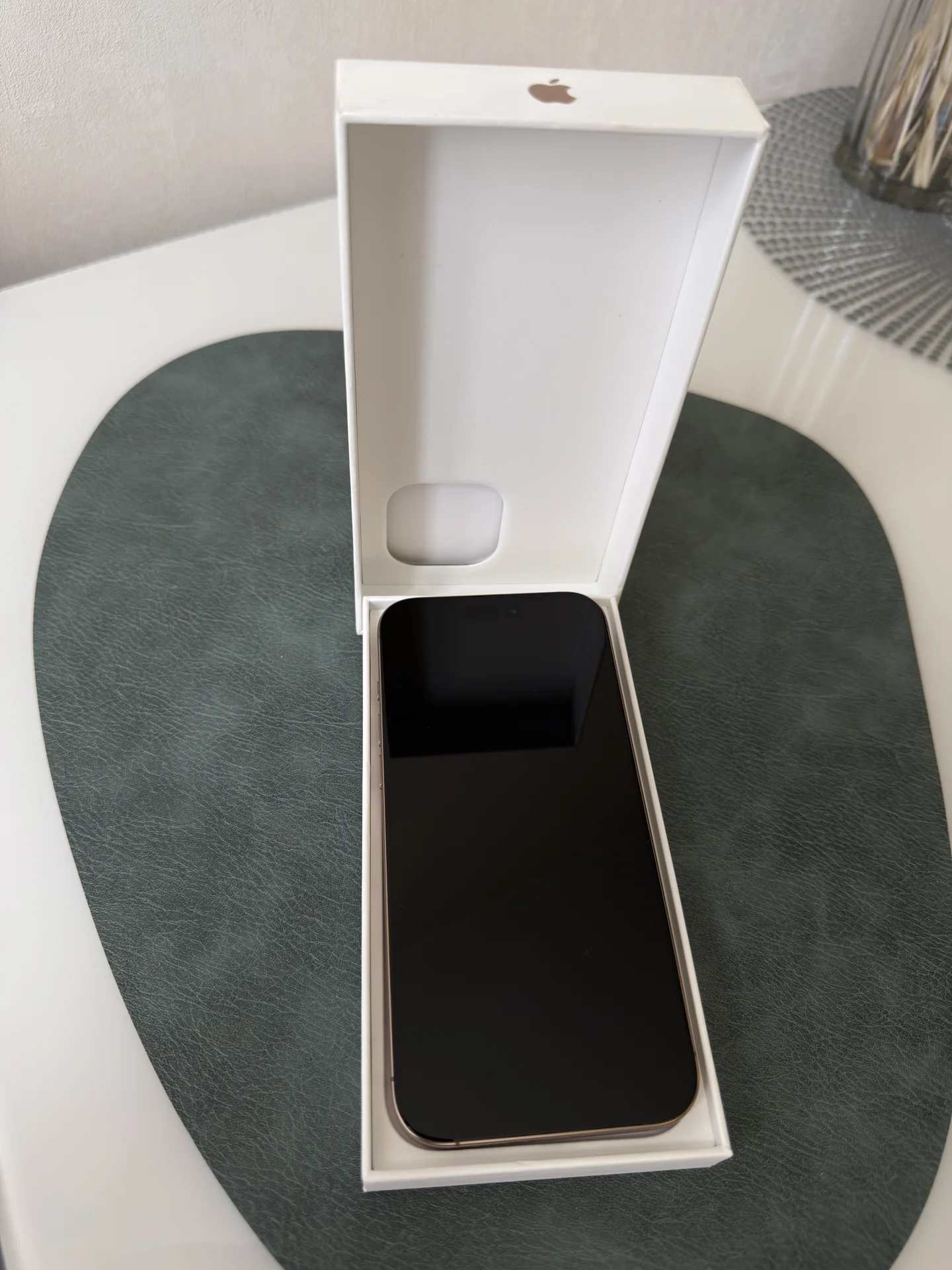 IPhone 16 pro max 256 gb - миниатюра 3