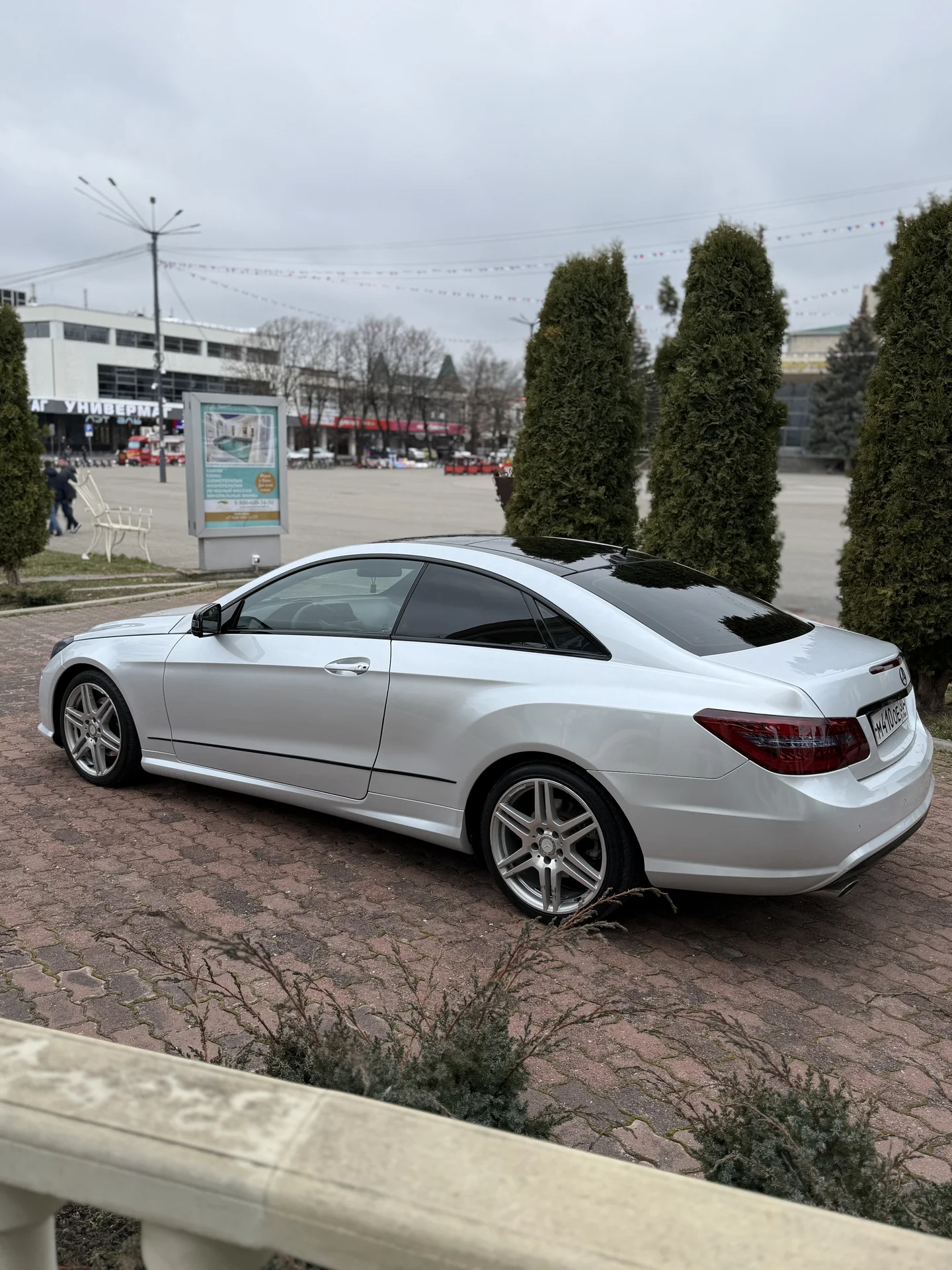 Mercedes Benz E250 - миниатюра 7
