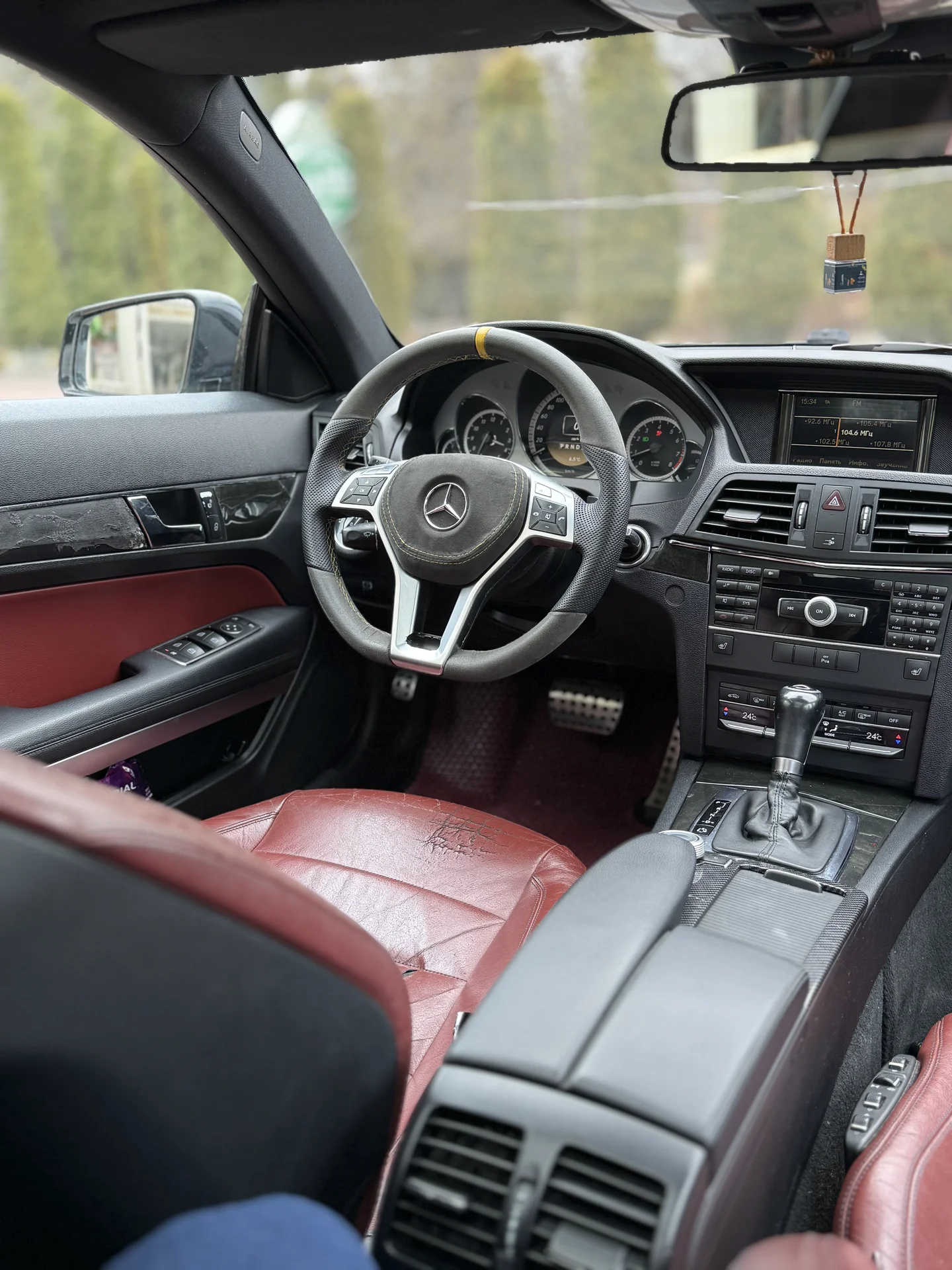Mercedes Benz E250 - миниатюра 13