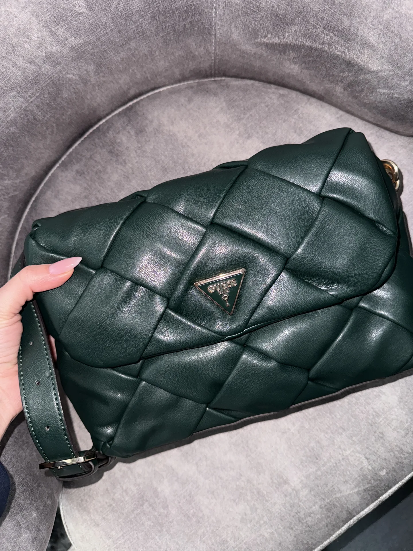 Сумка guess темно-зеленая через плечо оригинал - миниатюра 5