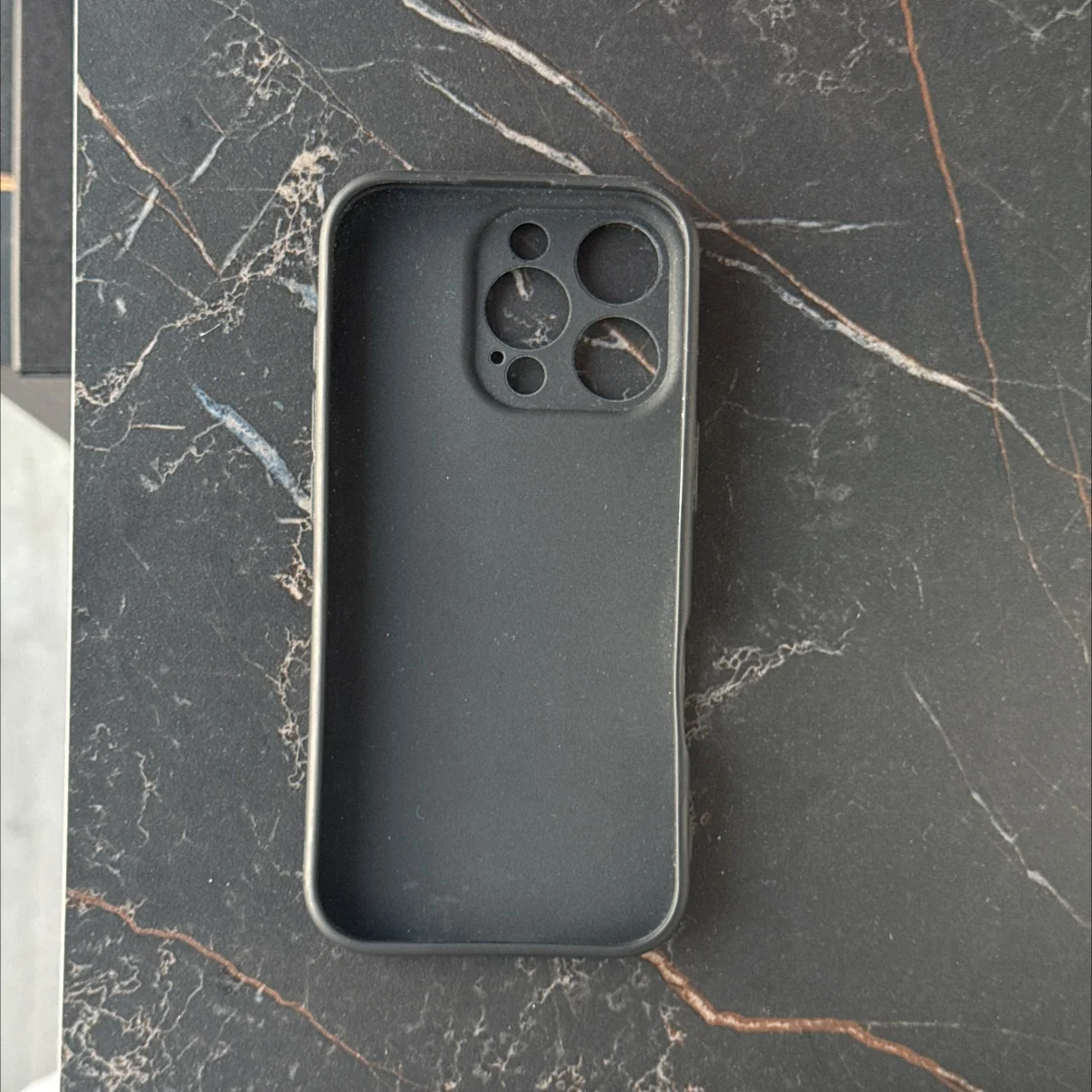 чехол iphone 16 pro - миниатюра 2