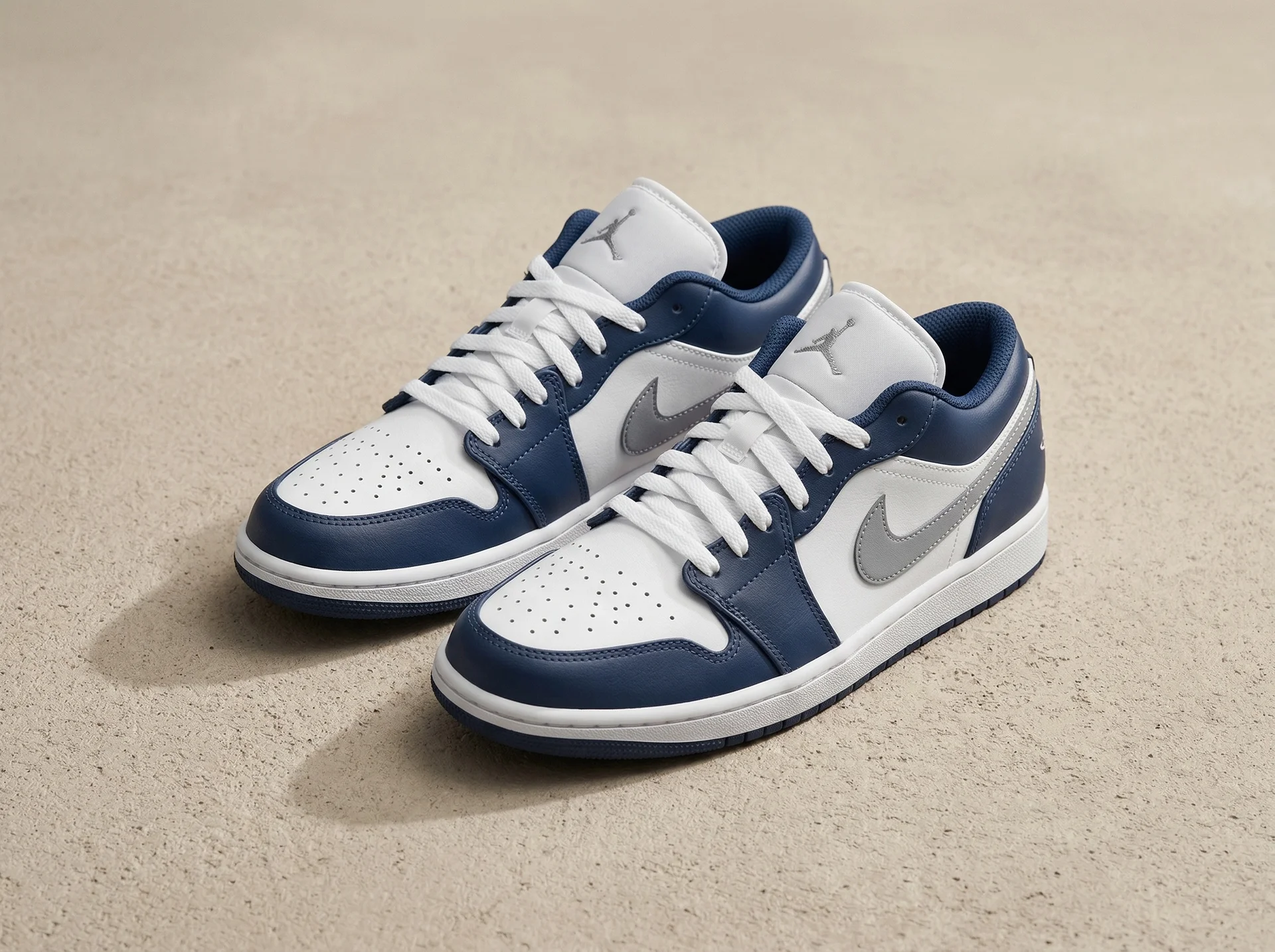 Мужские кроссовки Nike Air Jordan 1 Mid Low - миниатюра 3