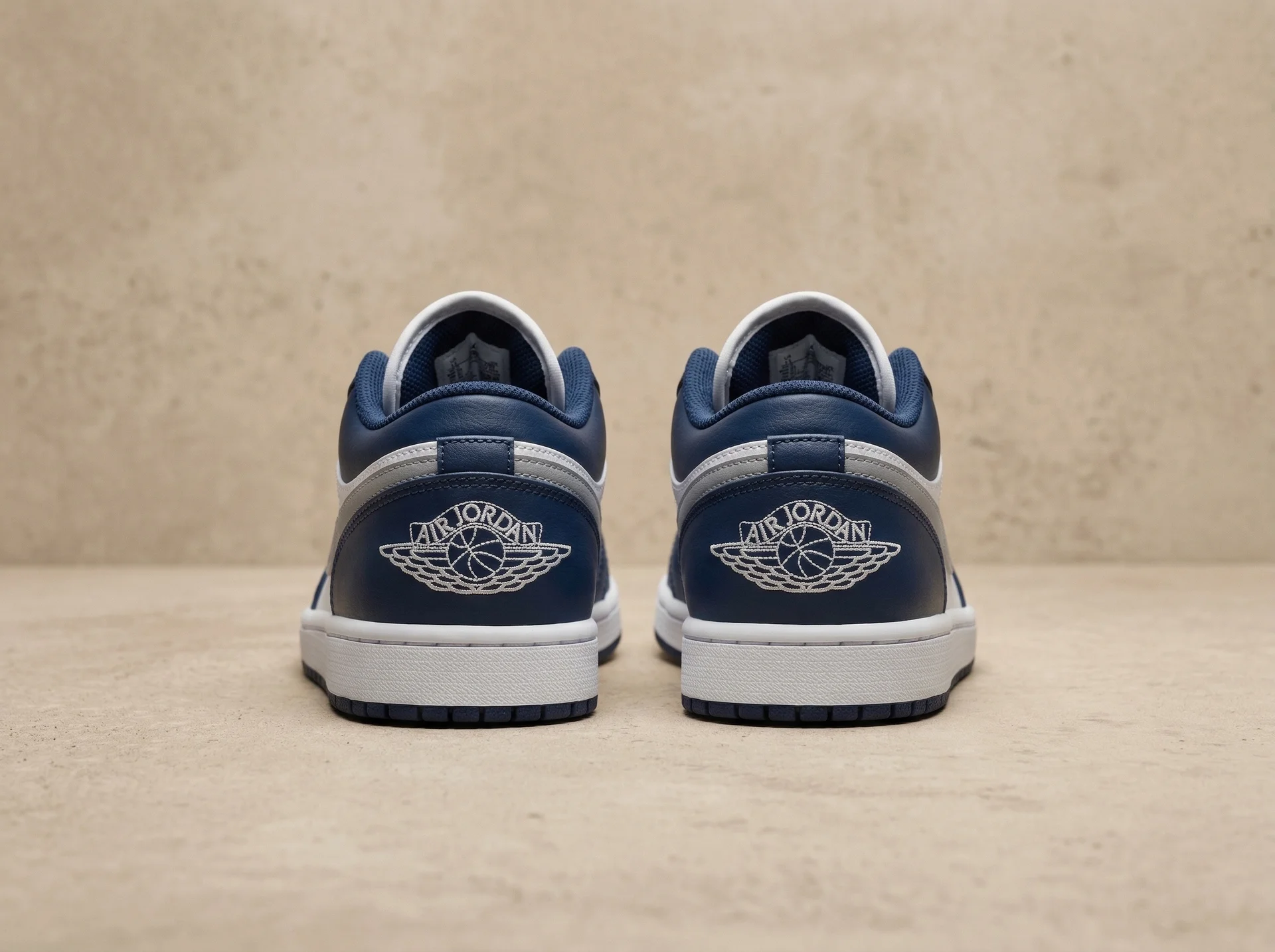 Мужские кроссовки Nike Air Jordan 1 Mid Low - миниатюра 7
