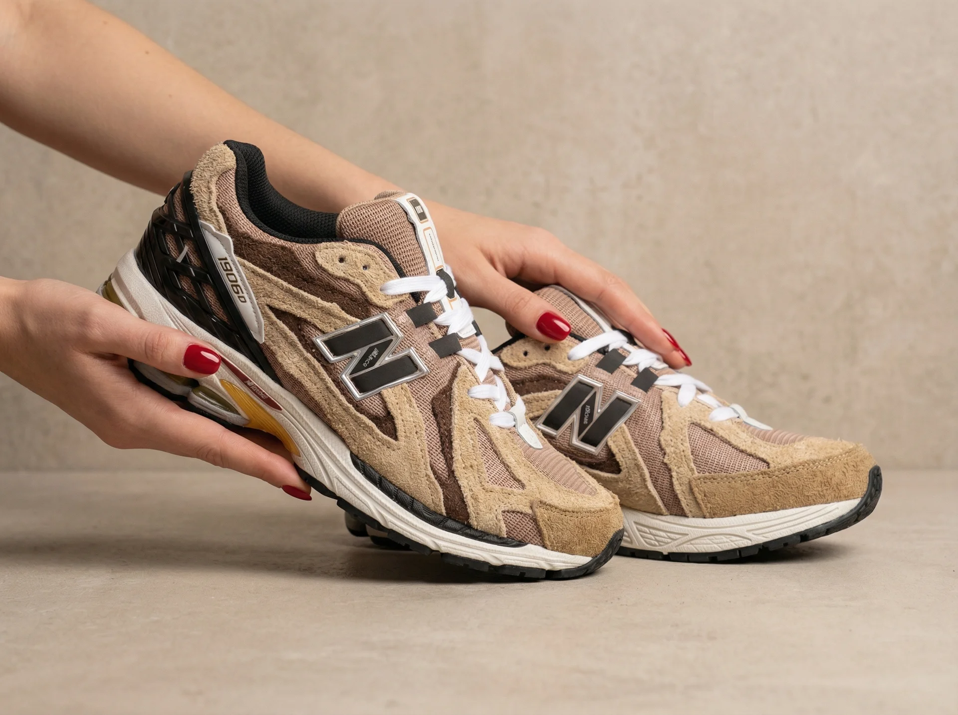 Мужские кроссовки NB 1906d - изображение 1