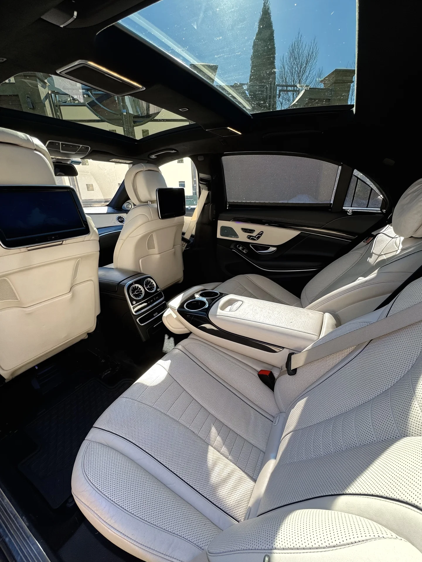 Аренда Mercedes S-класс с водителем - миниатюра 8