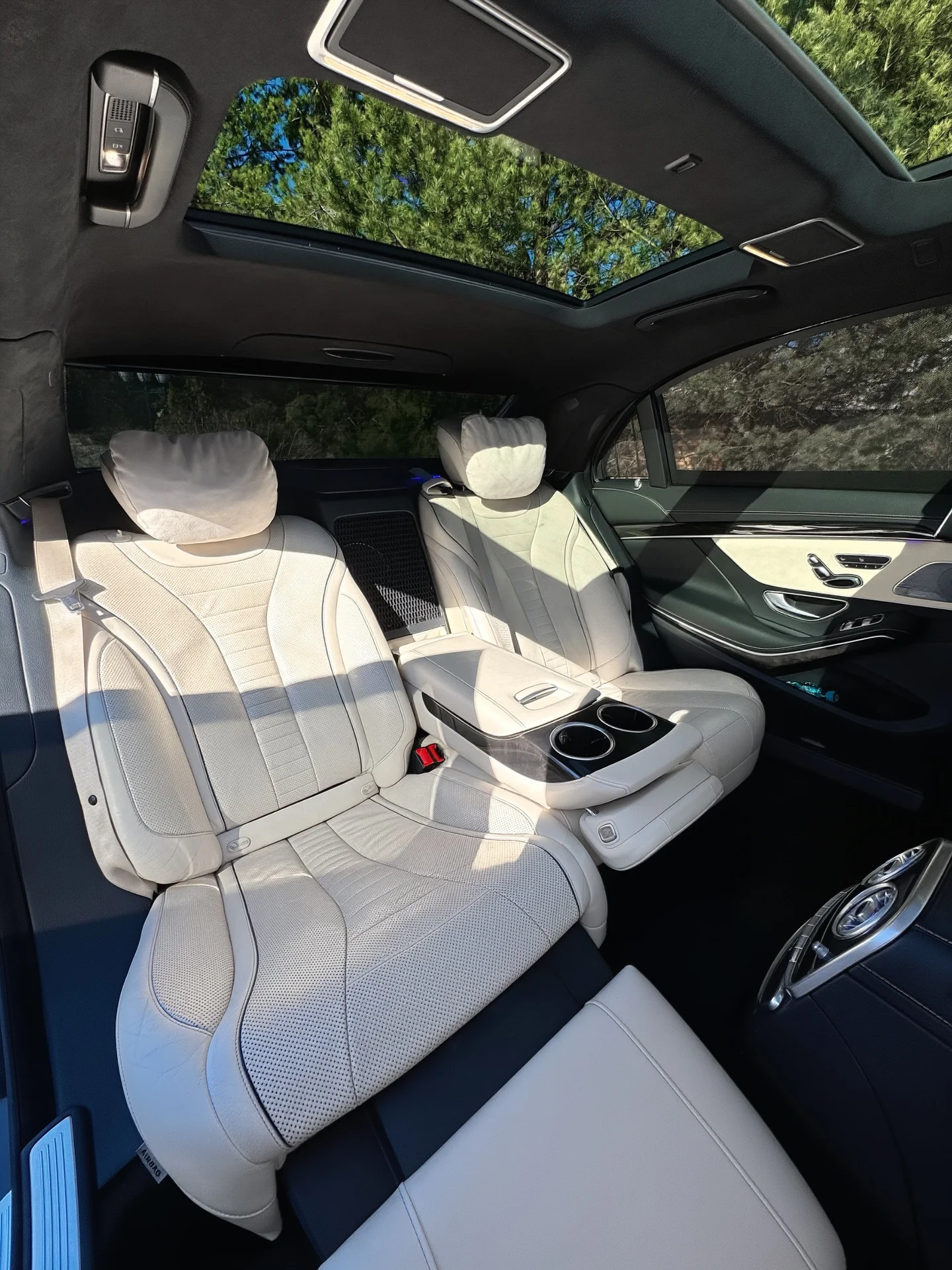 Аренда Mercedes S-класс с водителем - миниатюра 10