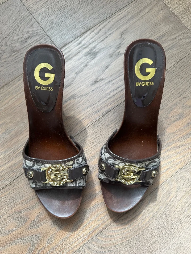 Сабо Guess р37.5 - изображение 1