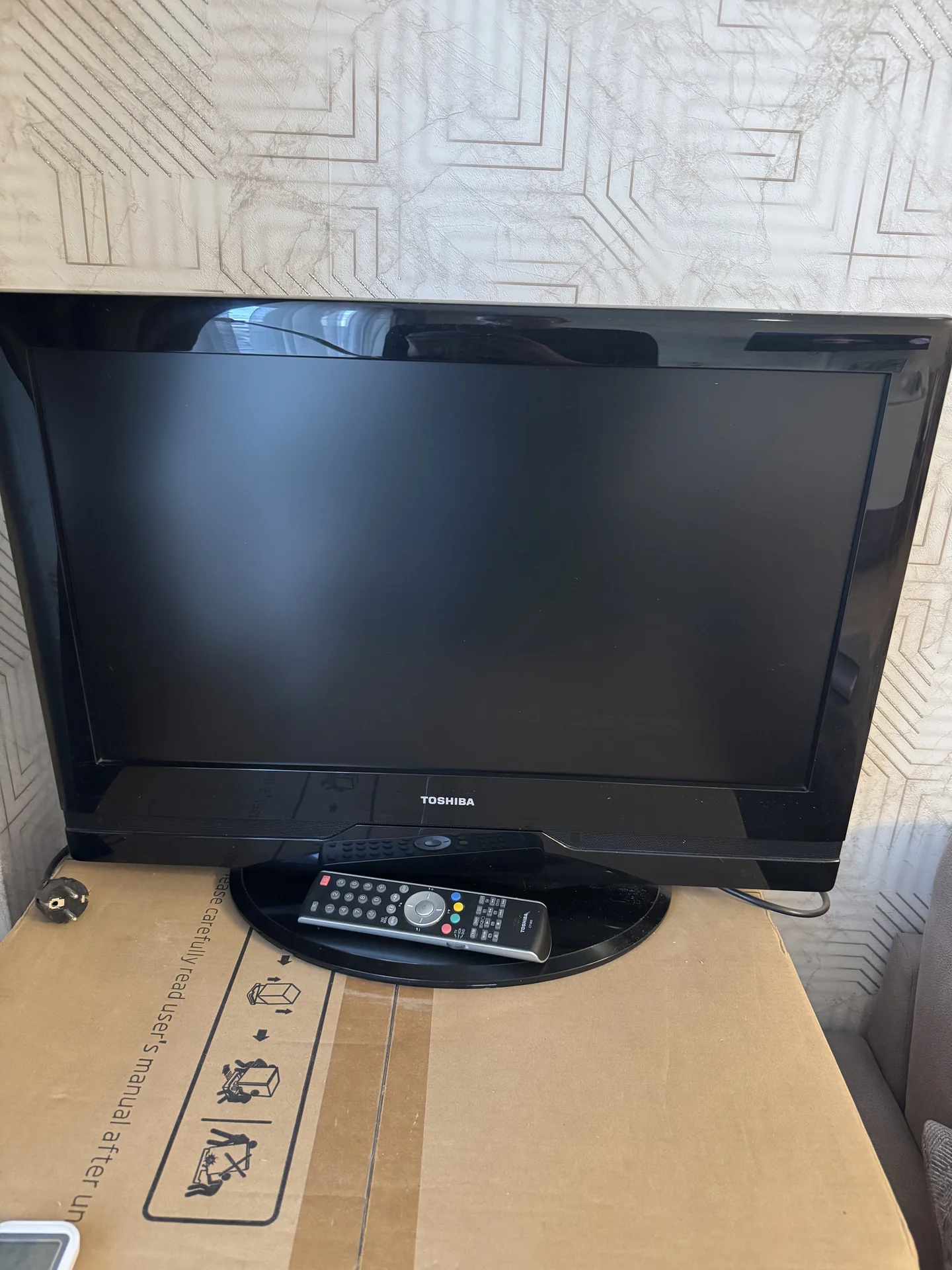 телевизор toshiba - миниатюра 6