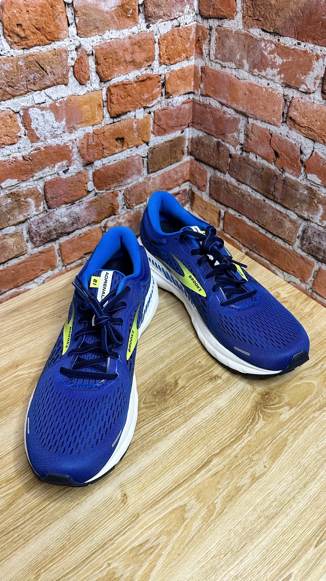 Кроссовки Brooks Adrenaline GTS 21 (Новые) - миниатюра 3