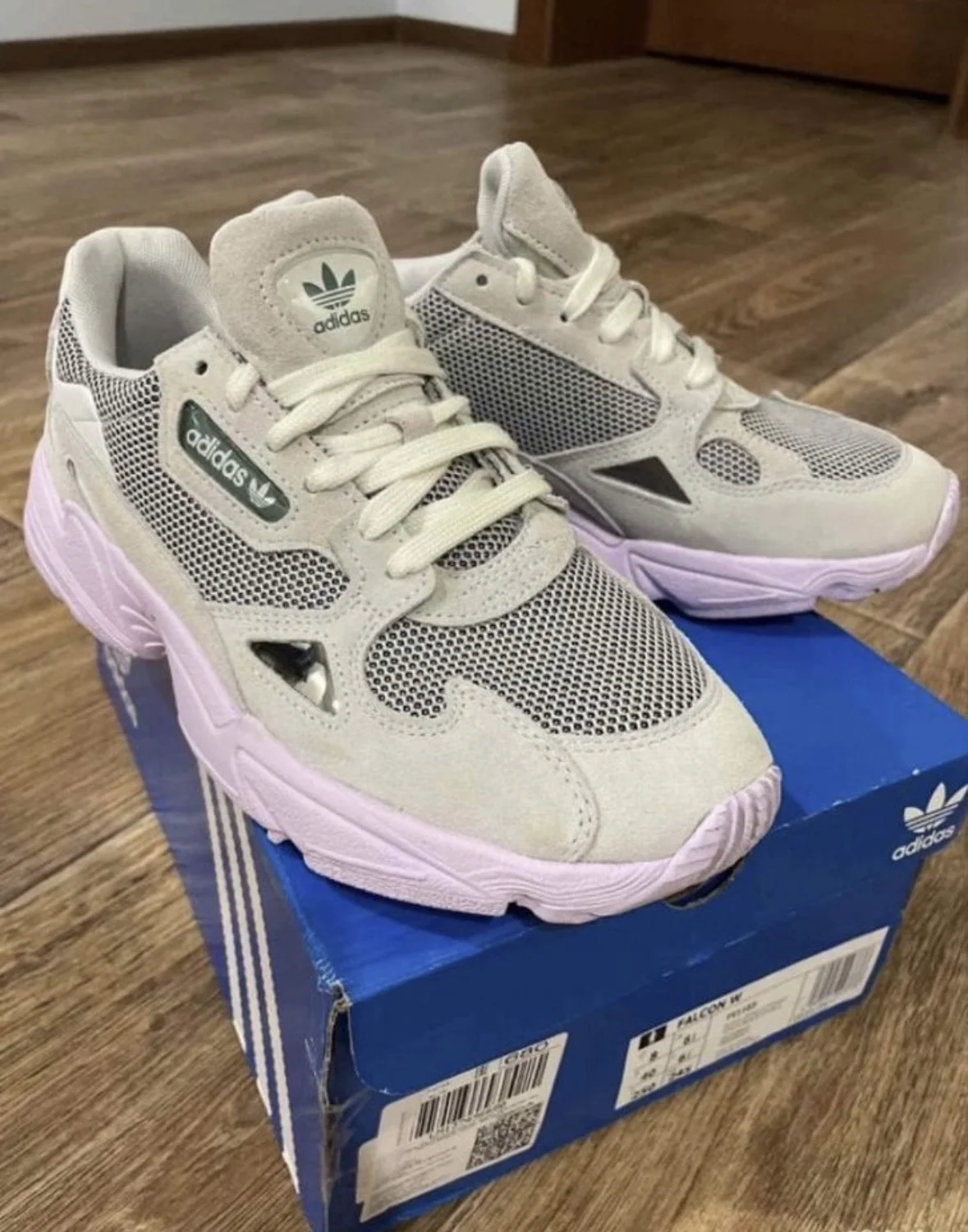 Adidas кроссовки - изображение 1