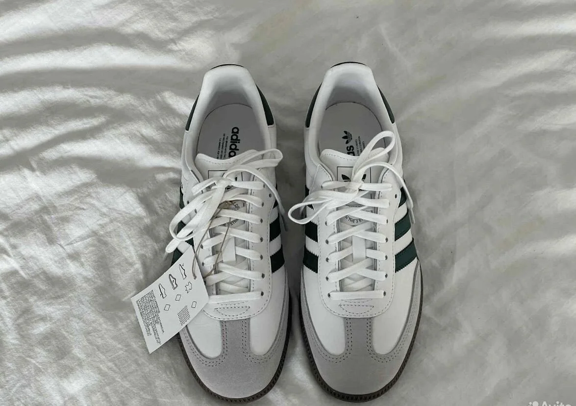 Adidas кроссовки - миниатюра 2