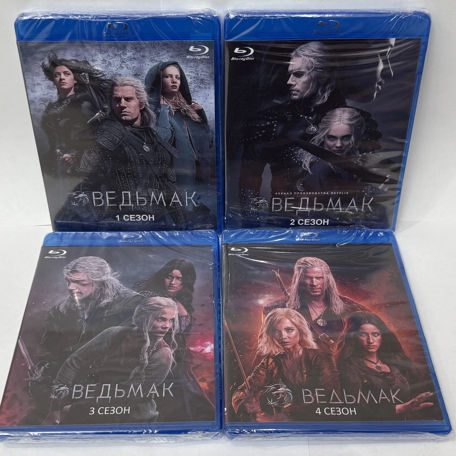 BLU RAY СЕРИАЛ «ВЕДЬМАК»! 4 СЕЗОНА! 4 ДИСКА! ЗАПЕЧ - изображение 1