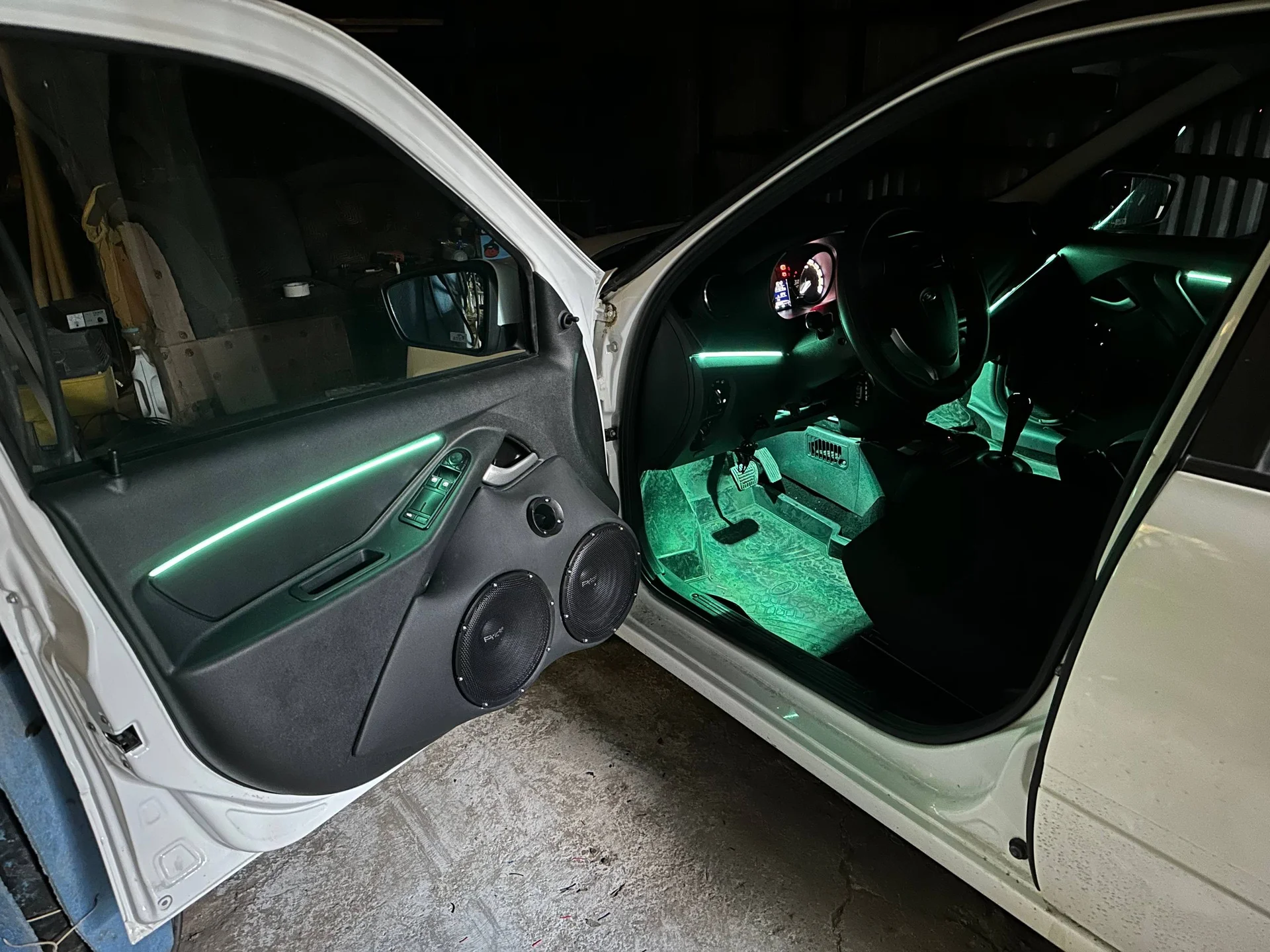 Амбиентная подсветка салона авто - миниатюра 2