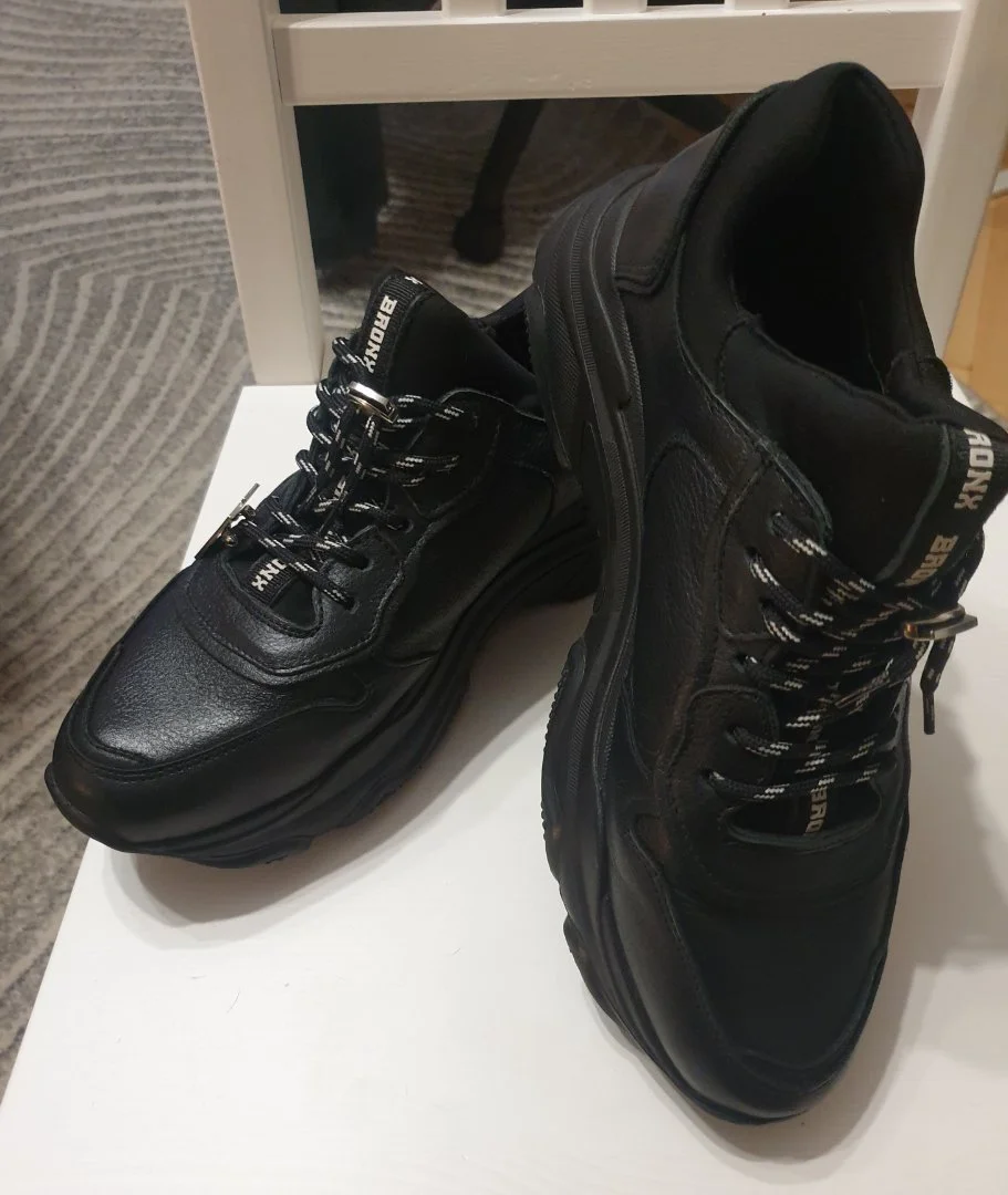 Кроссовки Bronx 41 р - изображение 1