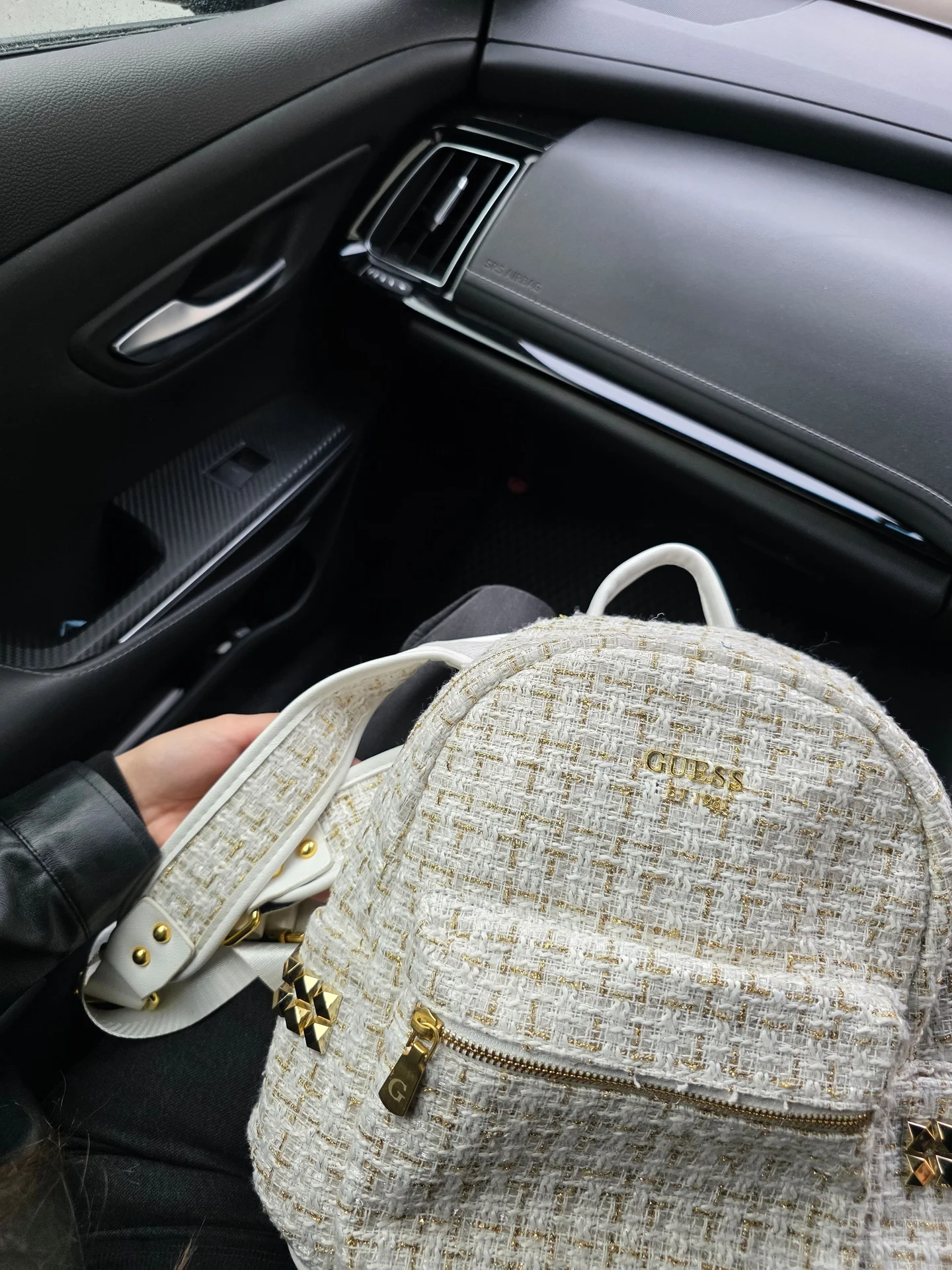 Рюкзак Guess