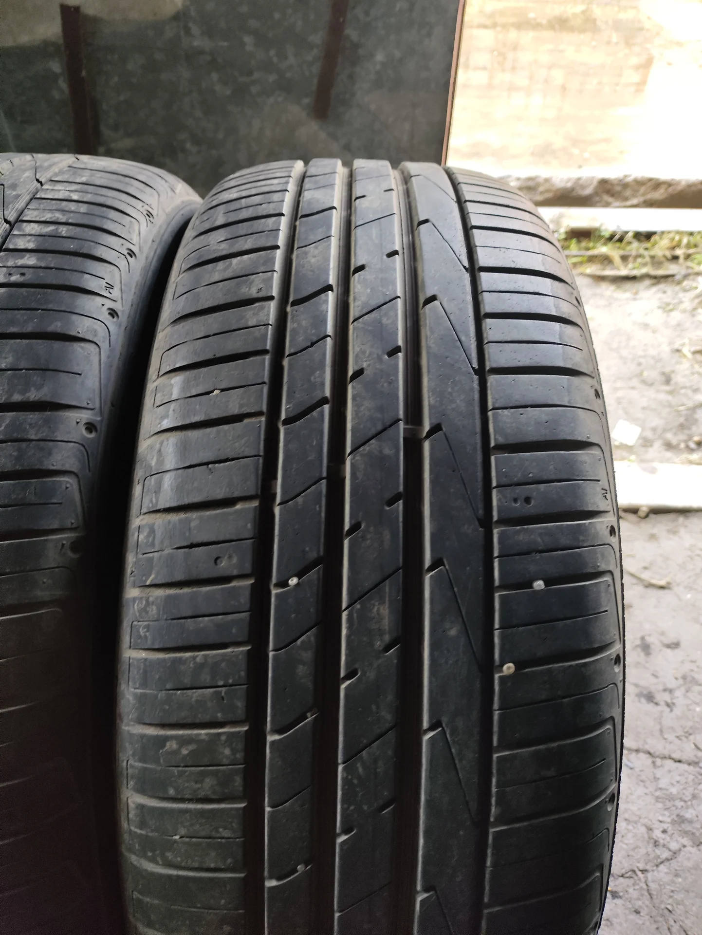 Шины Hankook 215/50 R18 - миниатюра 2