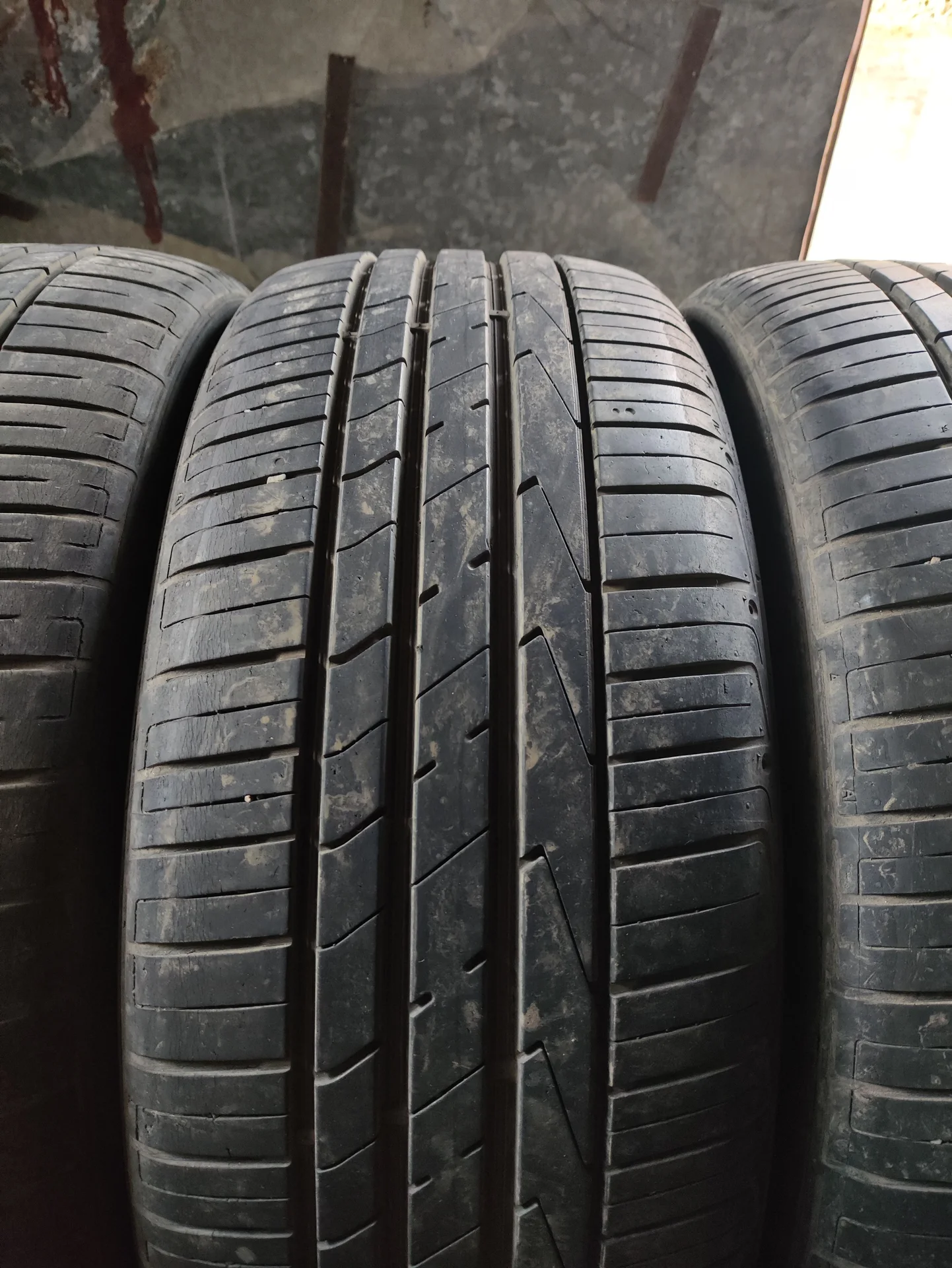 Шины Hankook 215/50 R18 - миниатюра 4