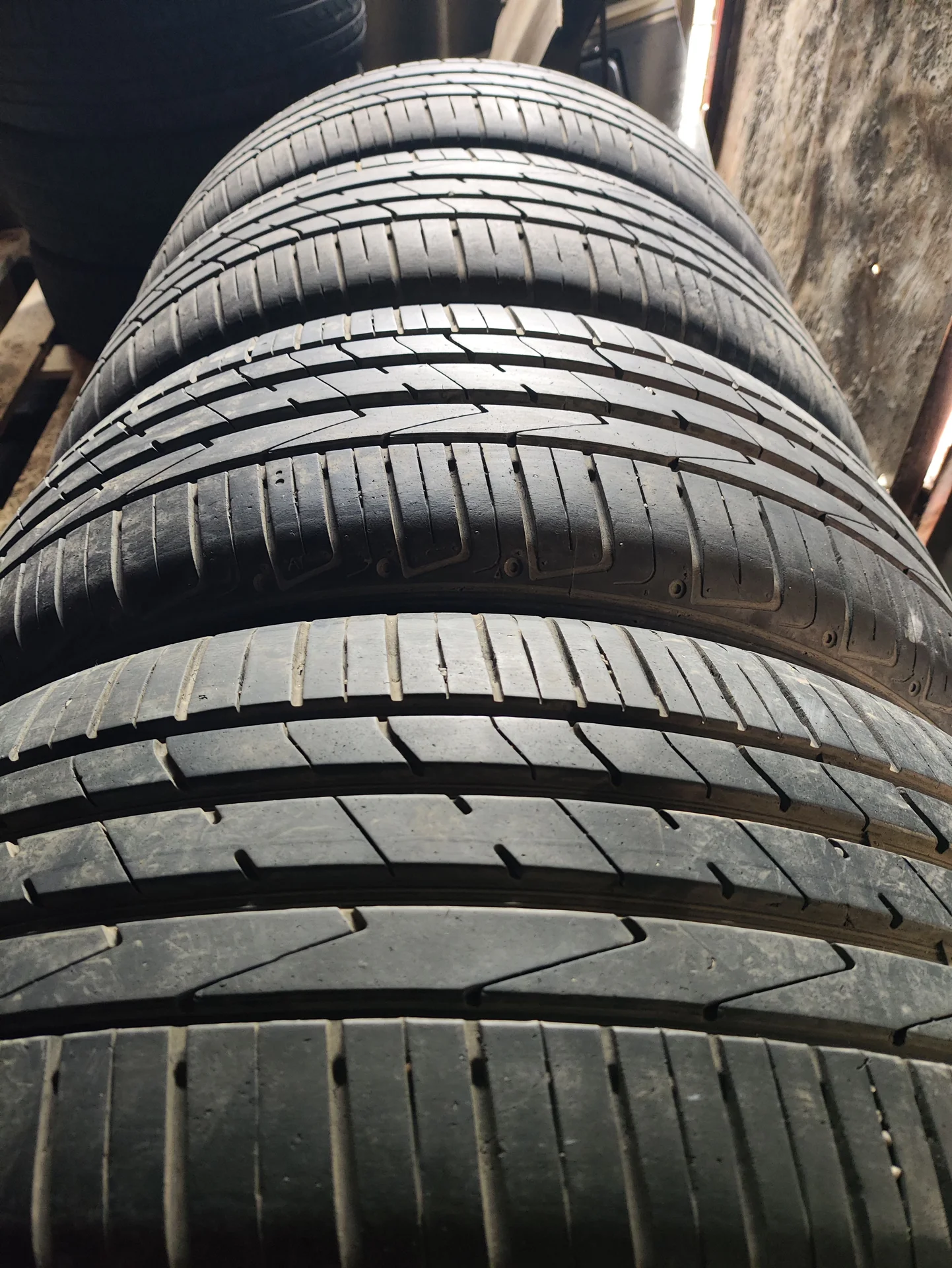 Шины Hankook 215/50 R18 - миниатюра 7