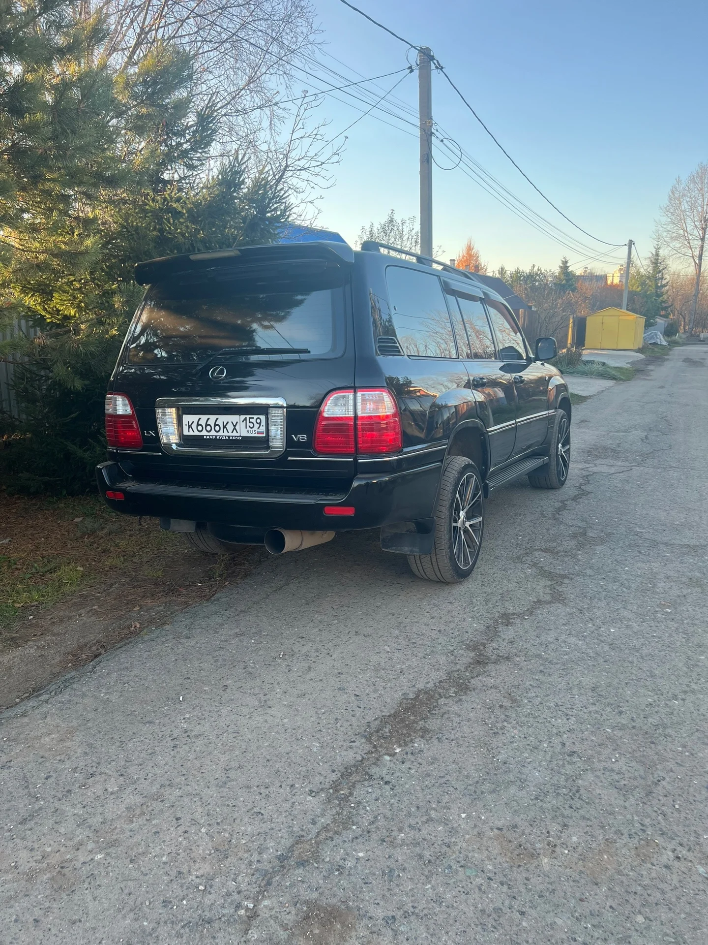 Lexus lx470 - миниатюра 3