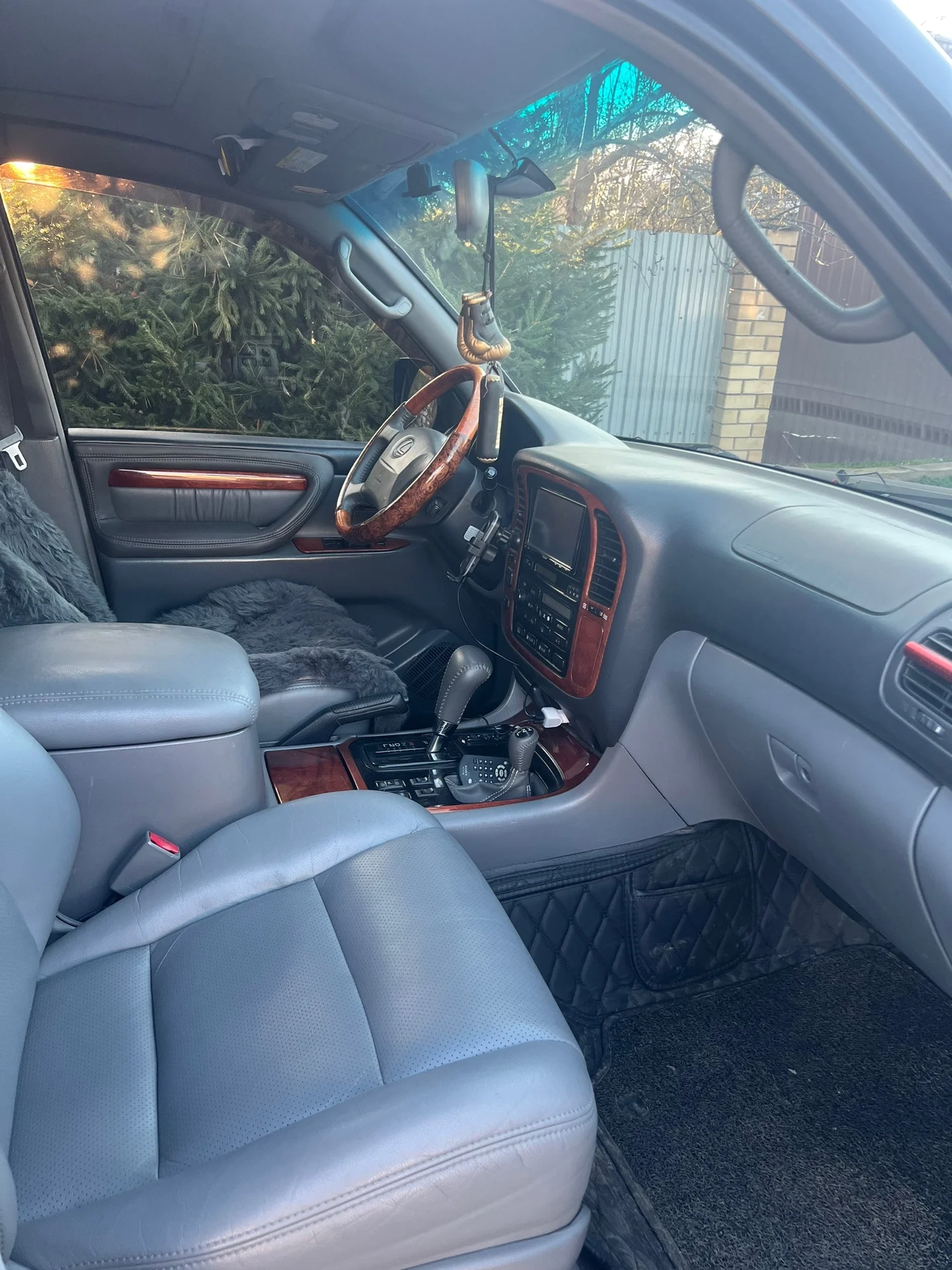 Lexus lx470 - миниатюра 5