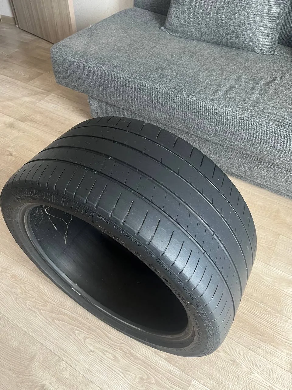 Michelin Super Pilot Sport 245/40 R19 и 275/35 R19 - миниатюра 3