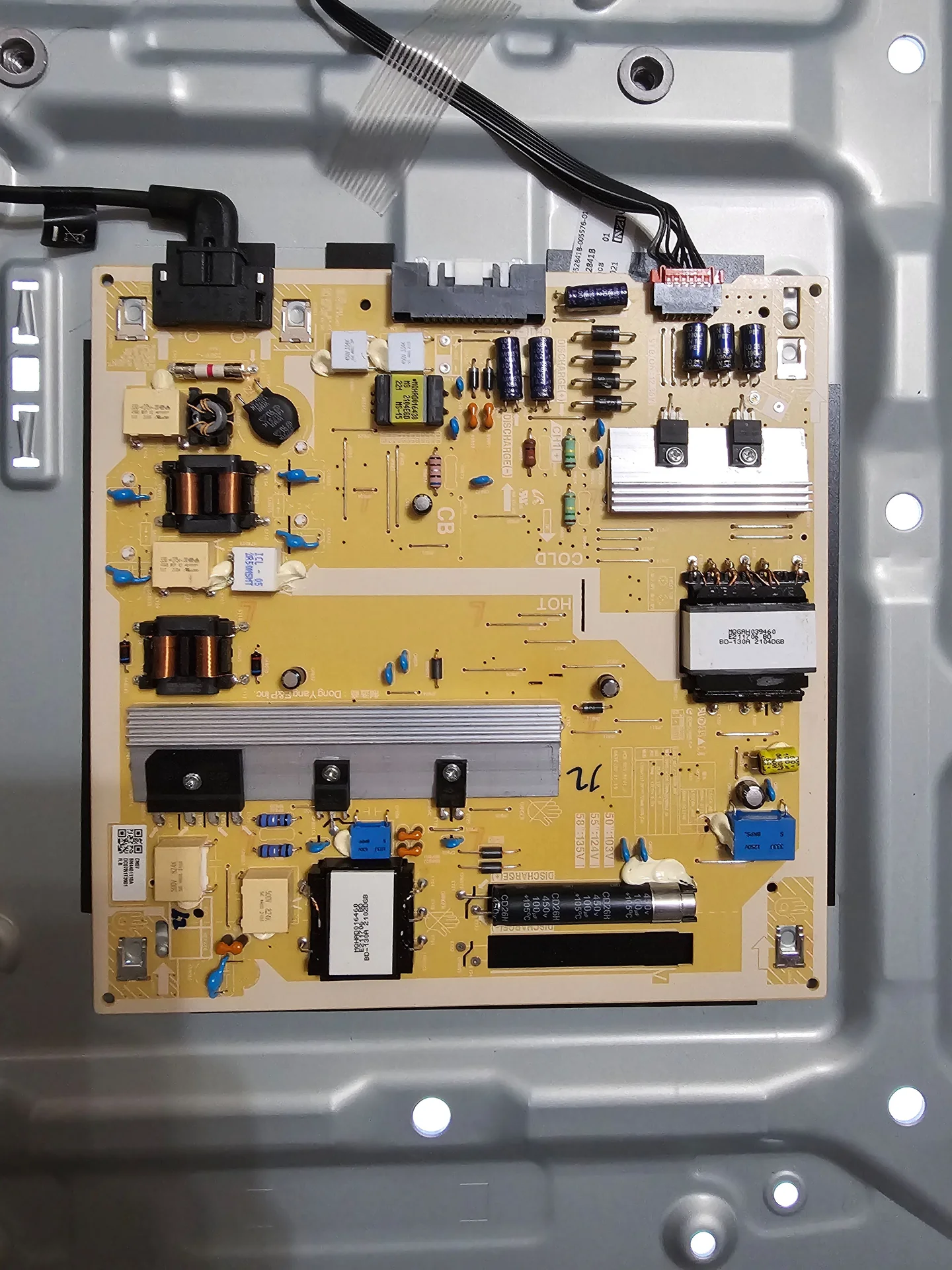 Samsung UE50AU8000U - миниатюра 4