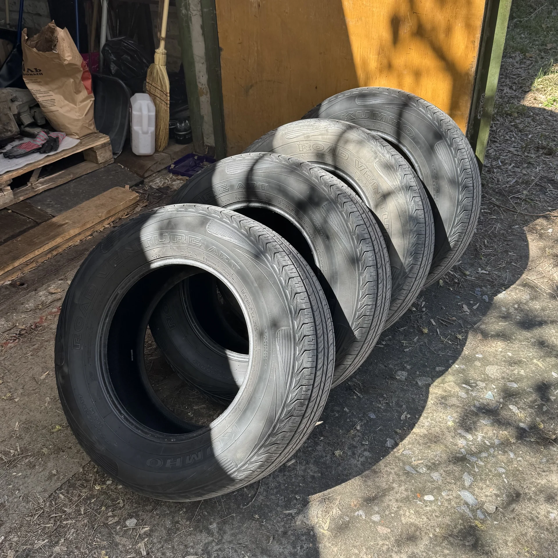 Резина Kumho 265/65 R17 - миниатюра 2