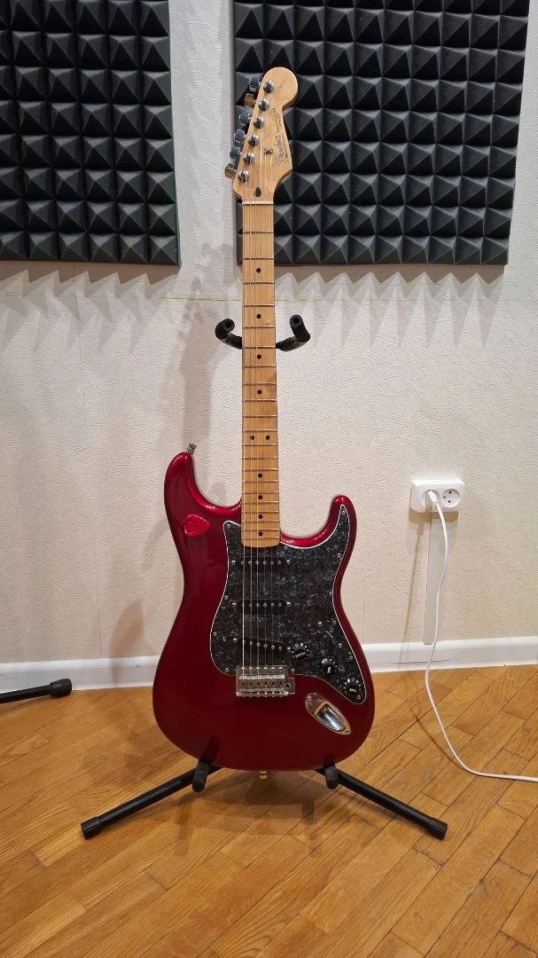 Fender Stratocaster Mexico 2008 - изображение 1
