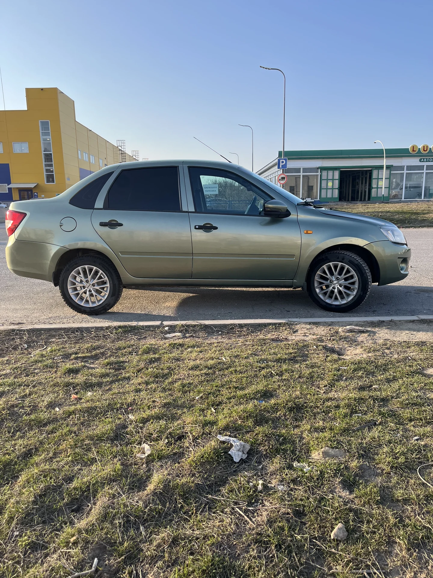 Автомобиль LADA GRANTA 2013 - миниатюра 4