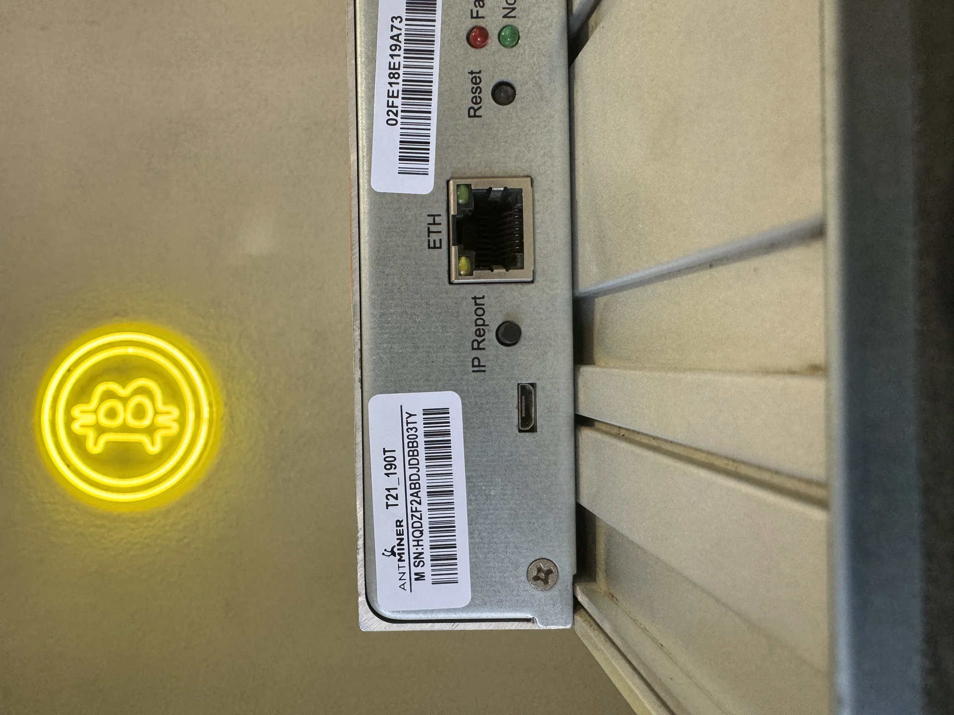 Antminer t21 190t - миниатюра 3