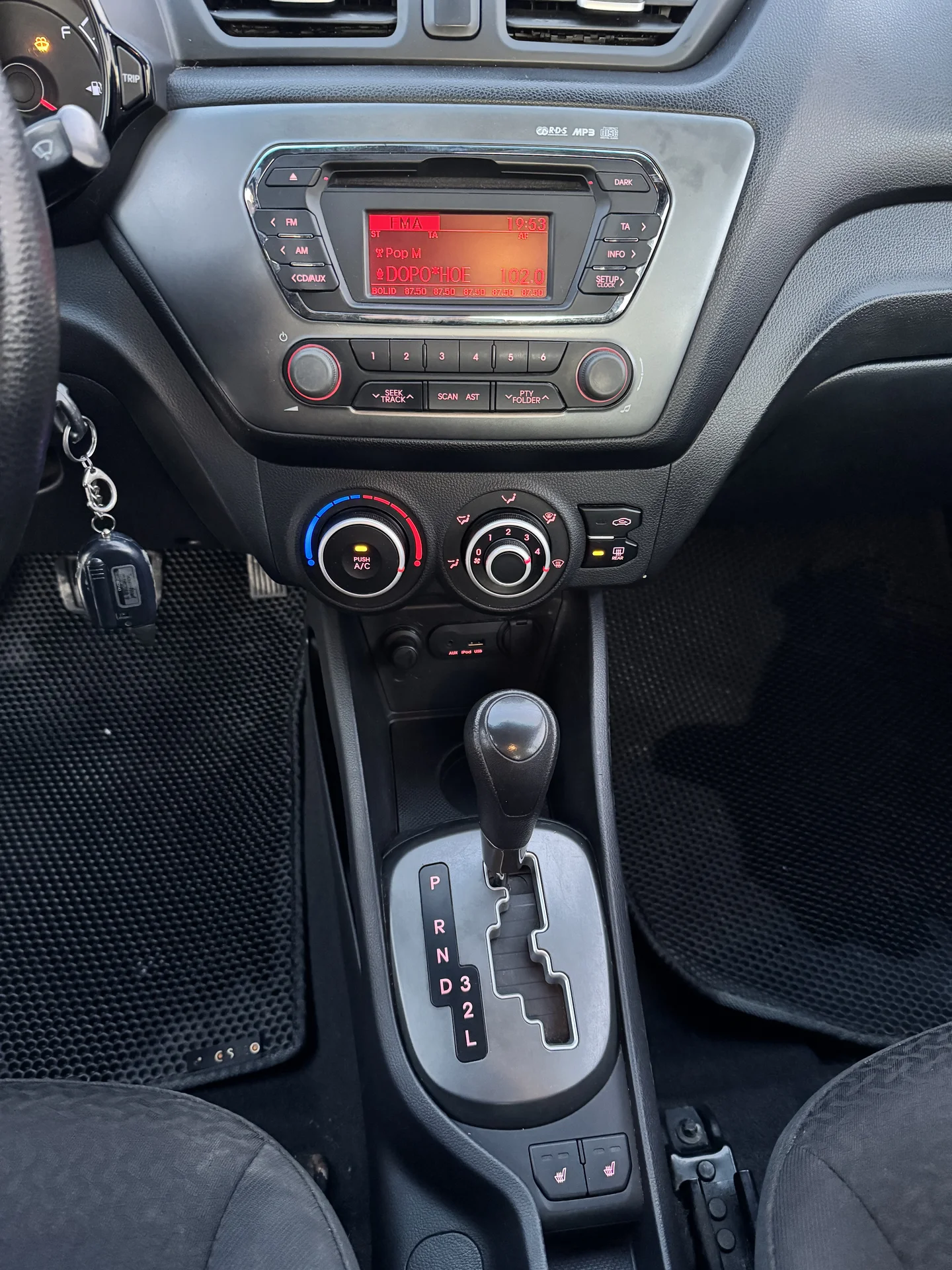 Kia Rio - миниатюра 12