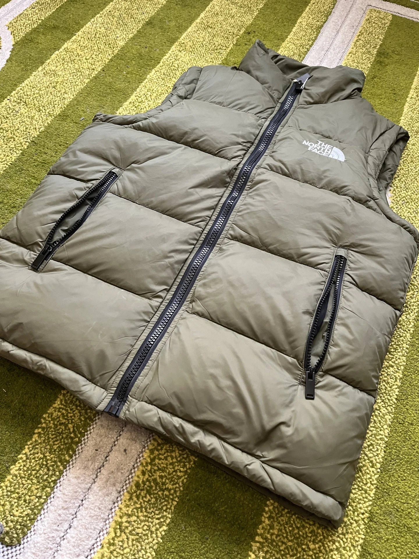 Жилетка the north face - миниатюра 3
