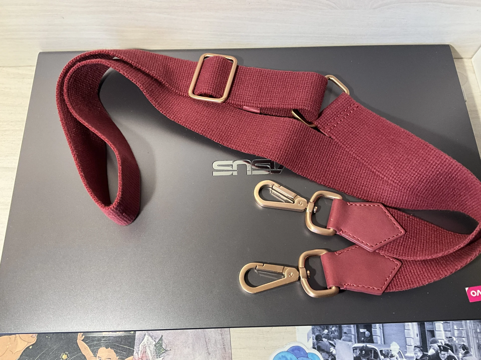 Ремешок для сумки Lacoste красный новый - изображение 1