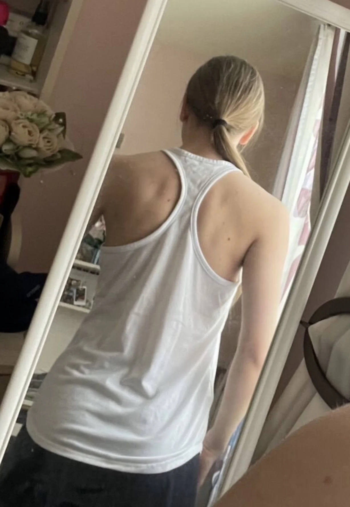Оригинальные спортивные футболки Nike и Guess - миниатюра 3