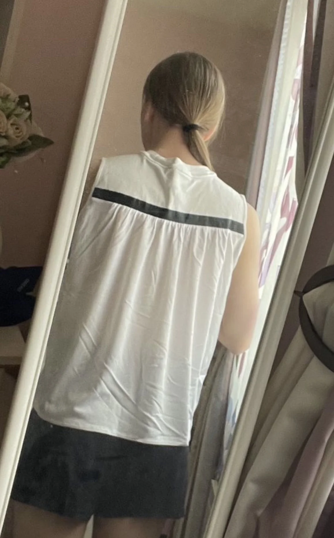 Оригинальные спортивные футболки Nike и Guess - миниатюра 9